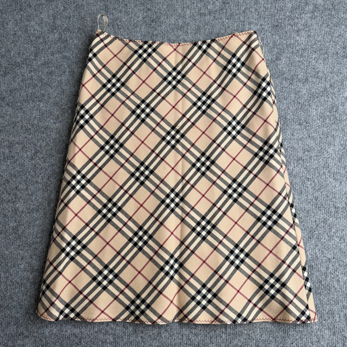 Burberry nederdel (Str. 36)