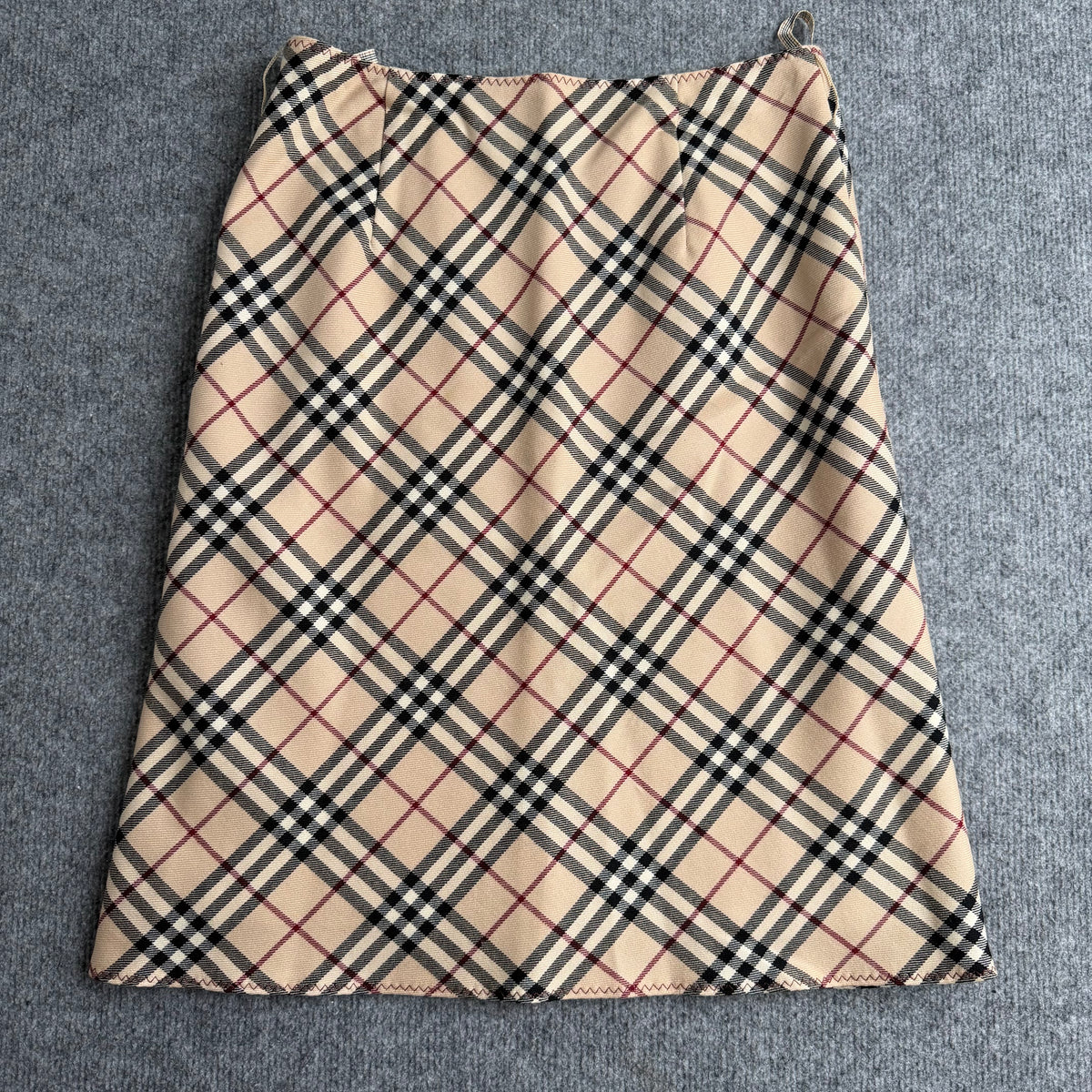 Burberry nederdel (Str. 36)