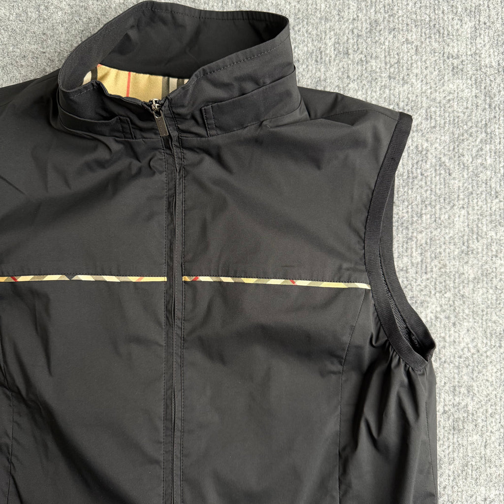 Burberry vest (Str. M)