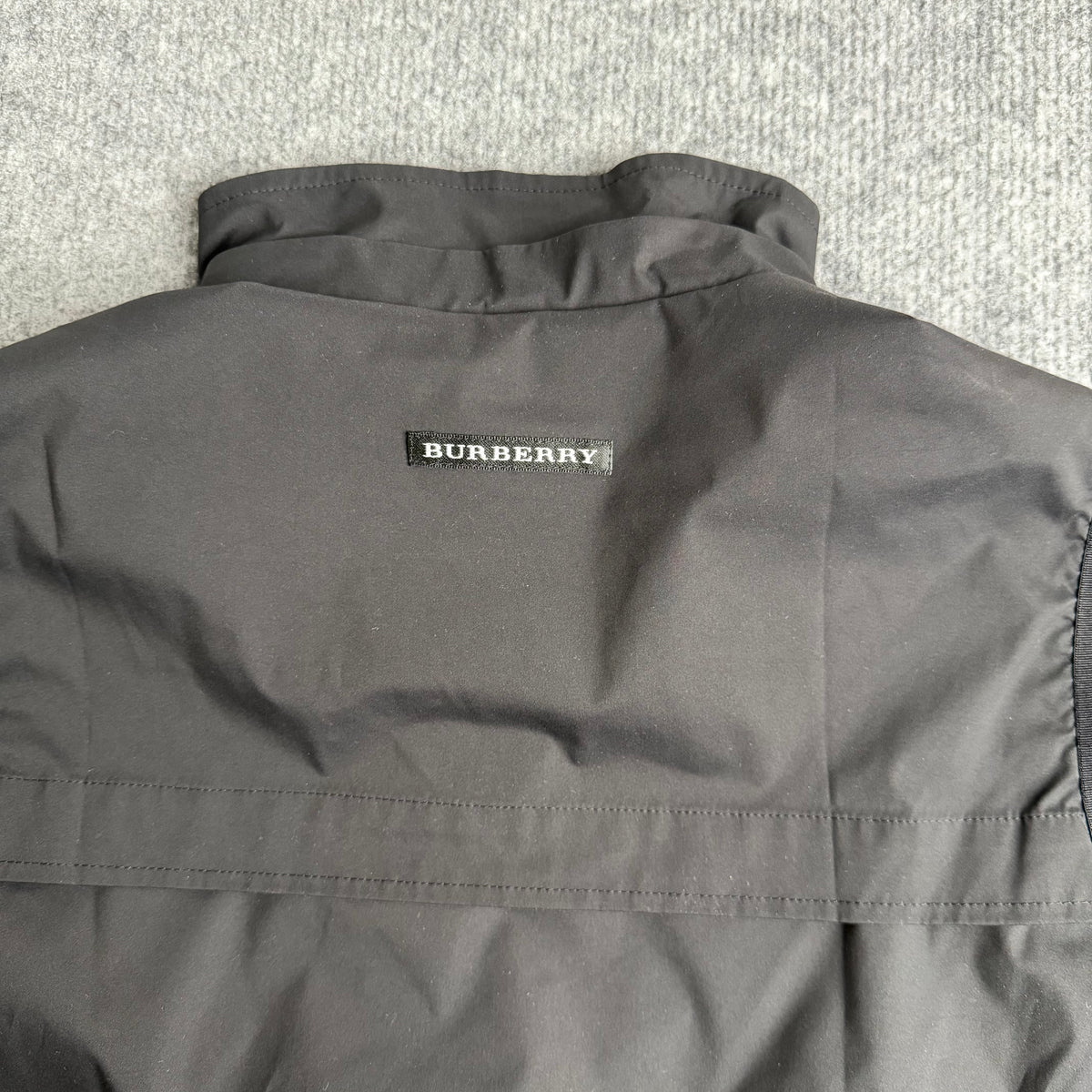 Burberry vest (Str. M)