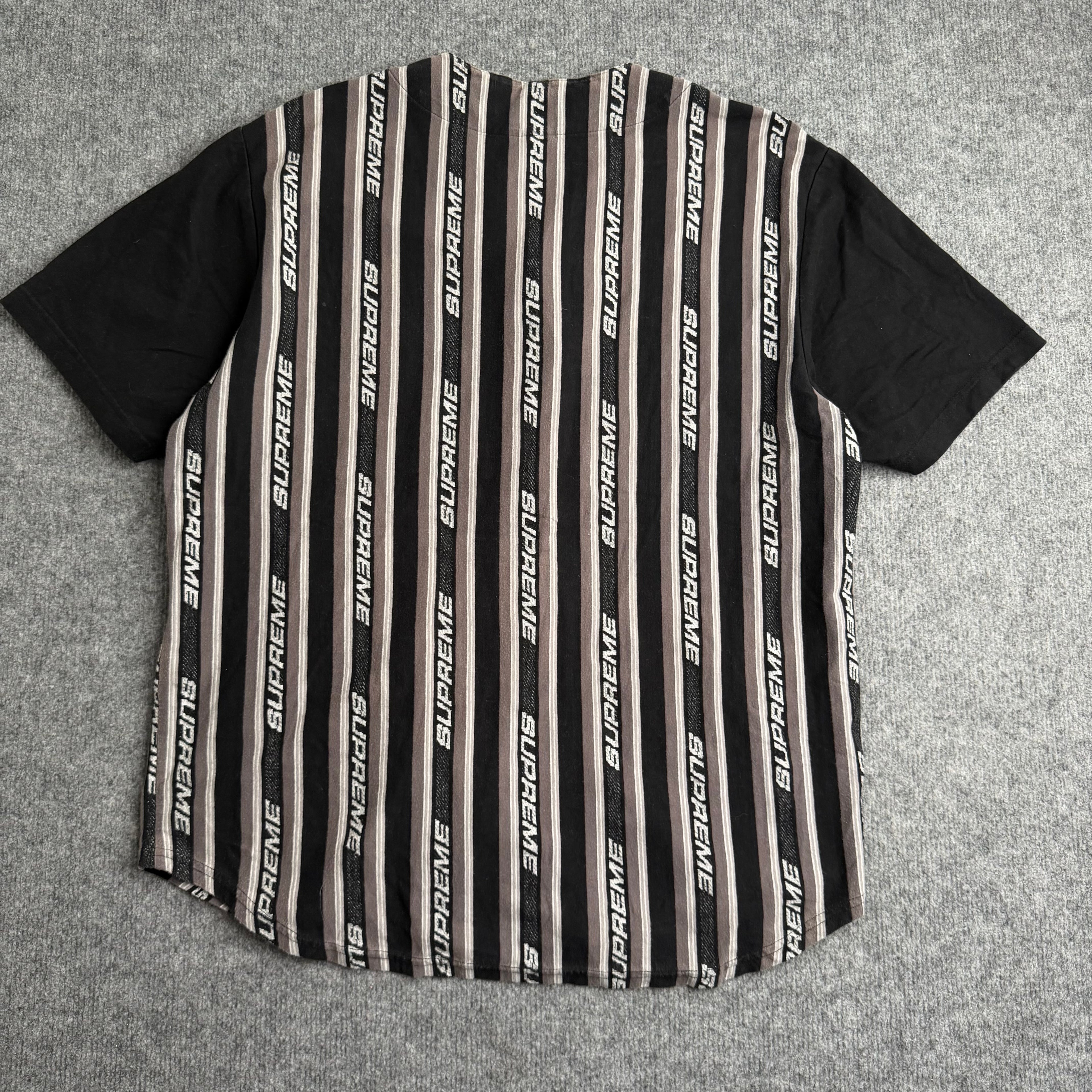 Supreme t-shirt (Str. M)