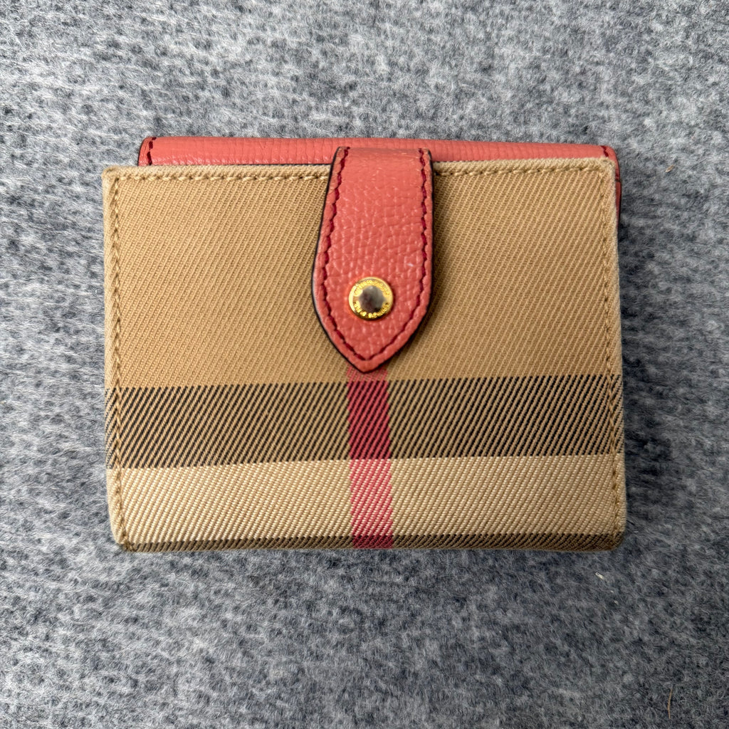 Burberry pung
