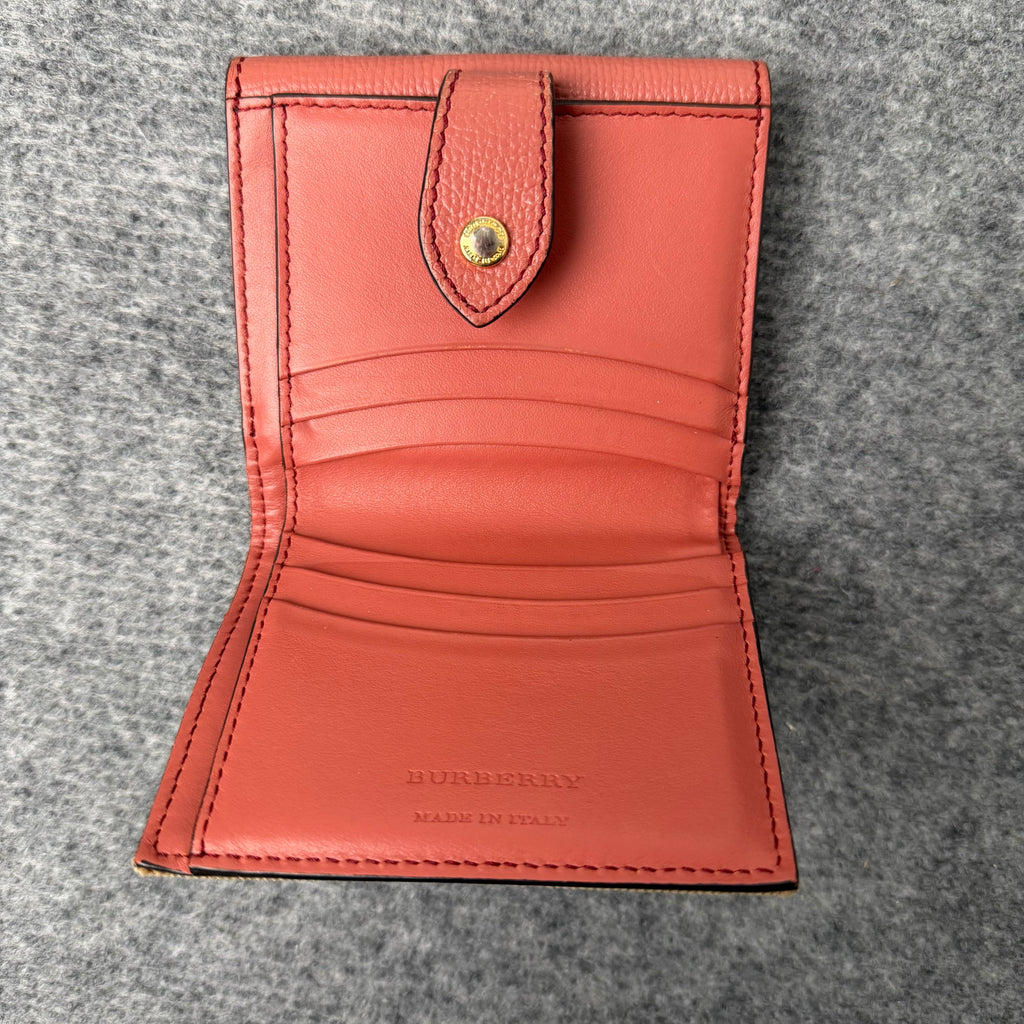 Burberry pung