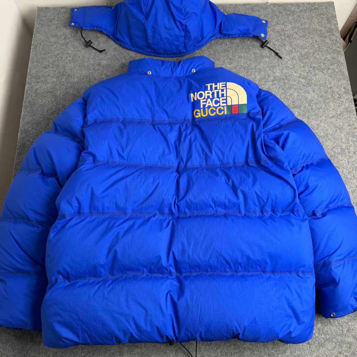 Gucci x The North Face jakke (Str. XXL)