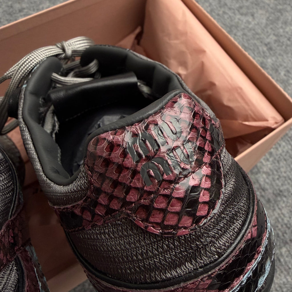Miu Miu sneakers (Str. 40)