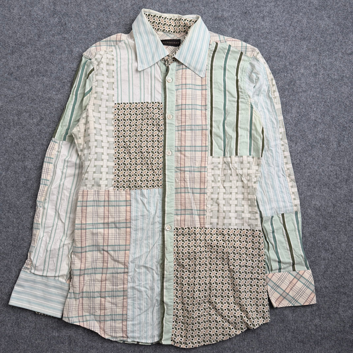 Burberry skjorte (Str. M)