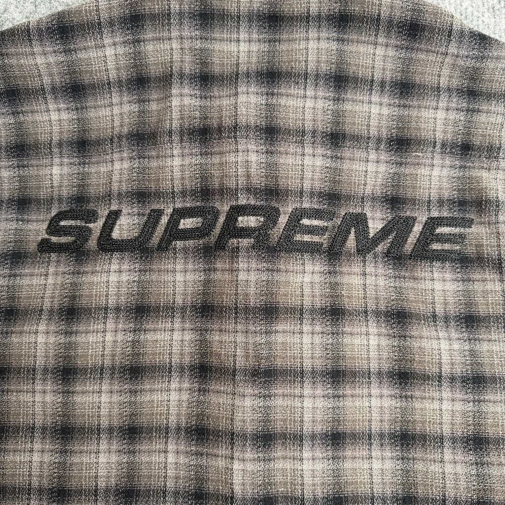 Supreme skjorte (Str. L)