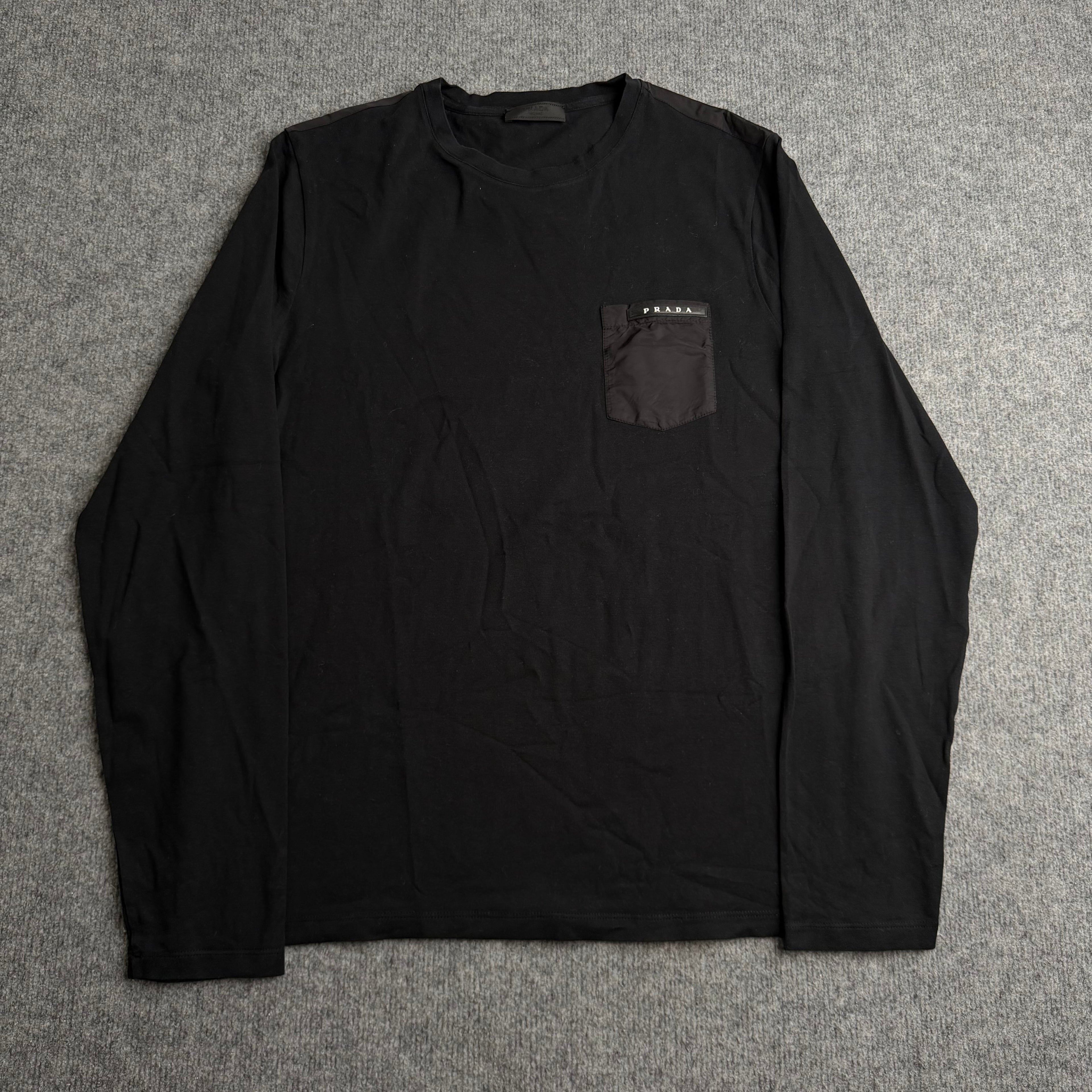Prada bluse (Str. L)