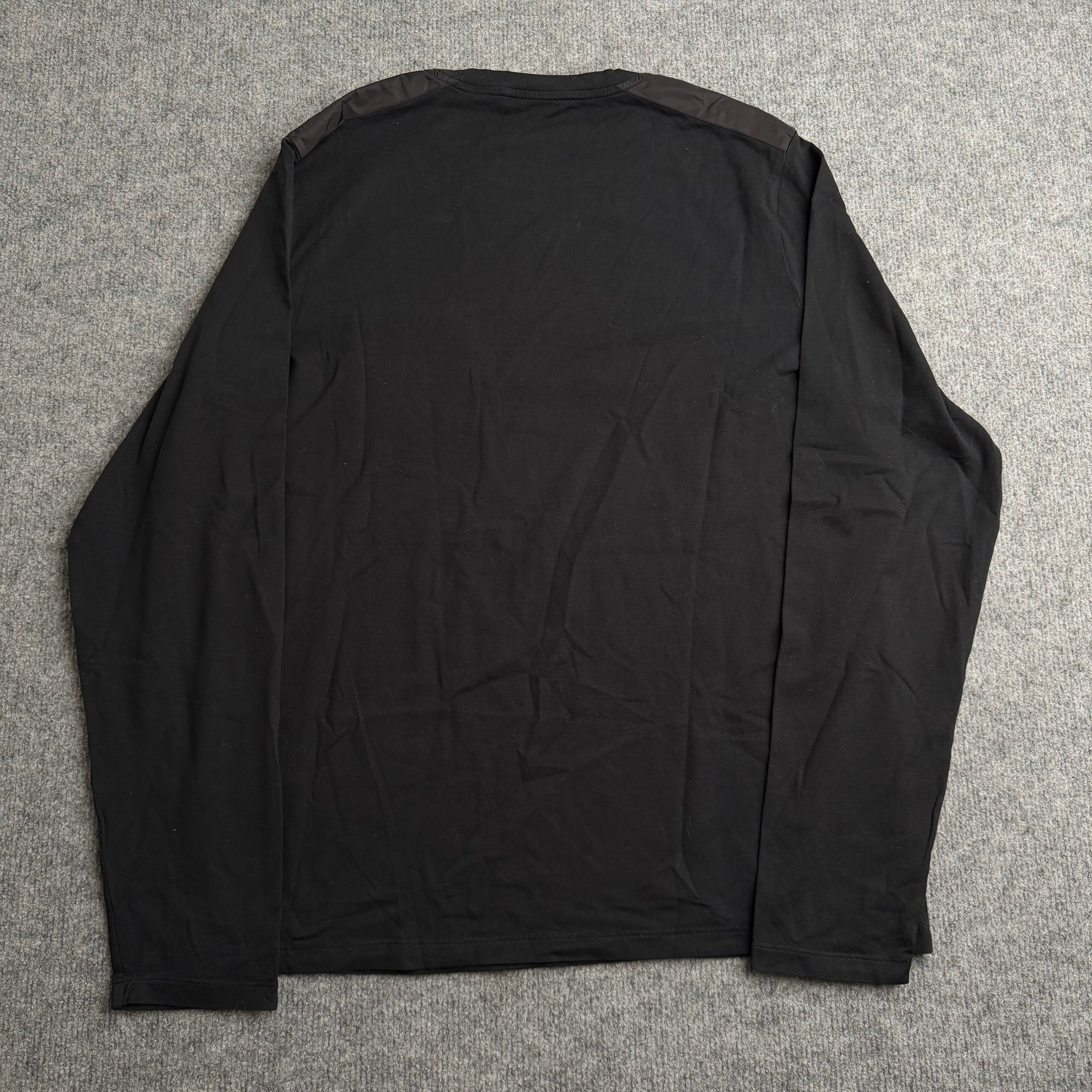 Prada bluse (Str. L)