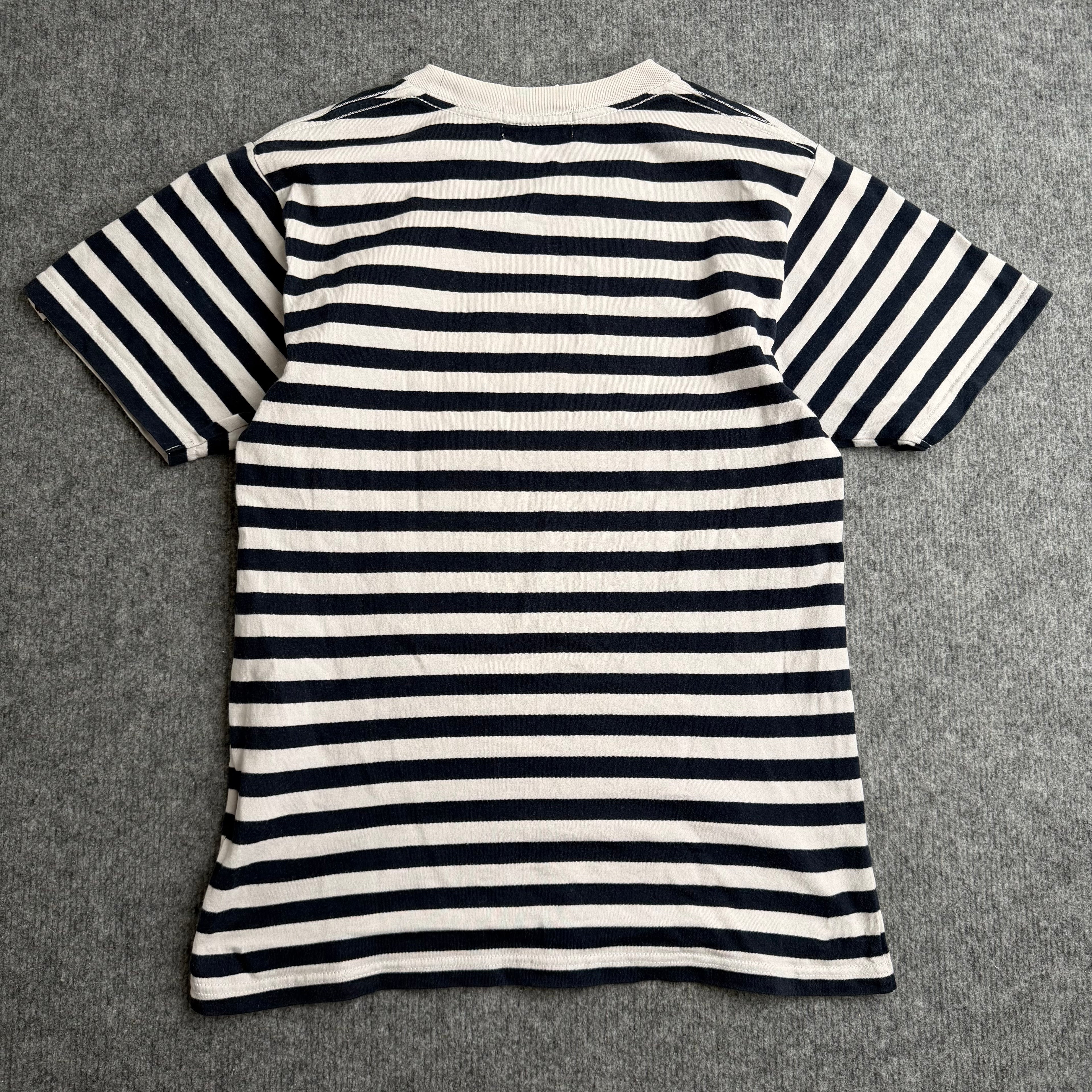 A bathing ape t-shirt (Str. S)