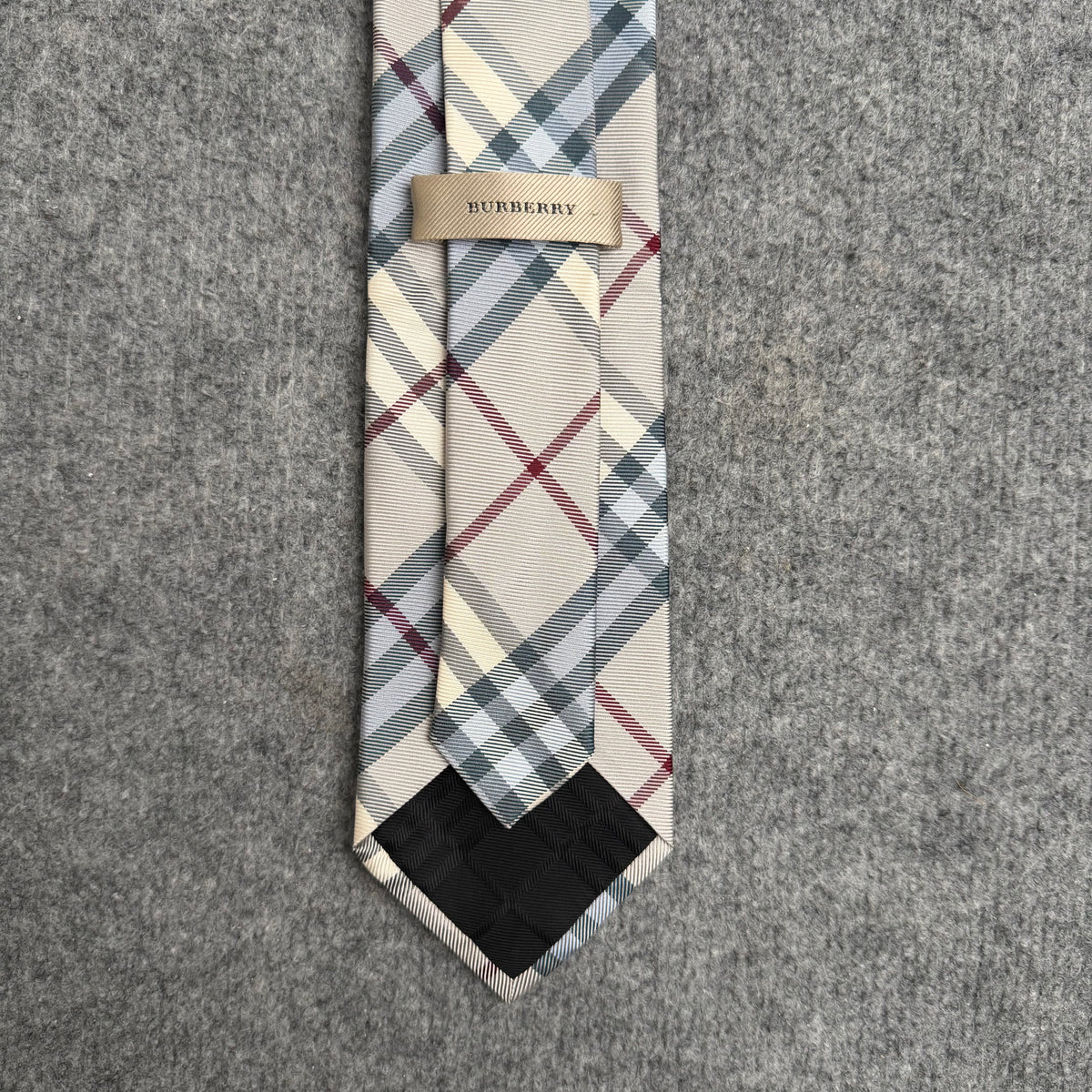 Burberry slips