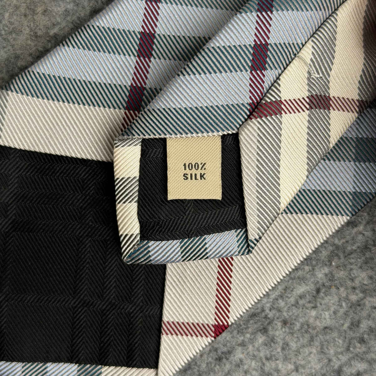 Burberry slips