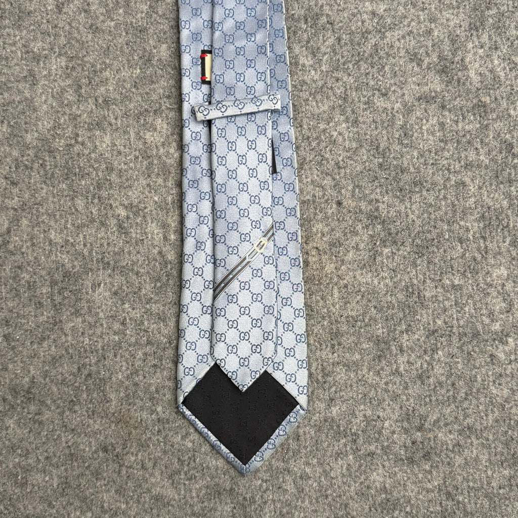 Gucci slips