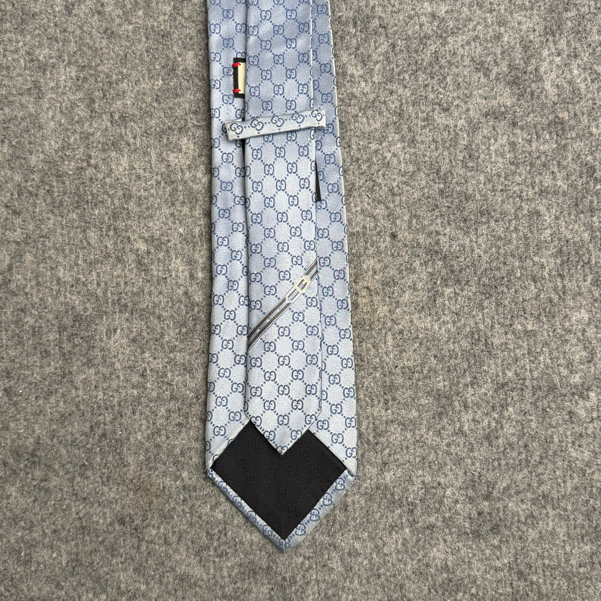 Gucci slips