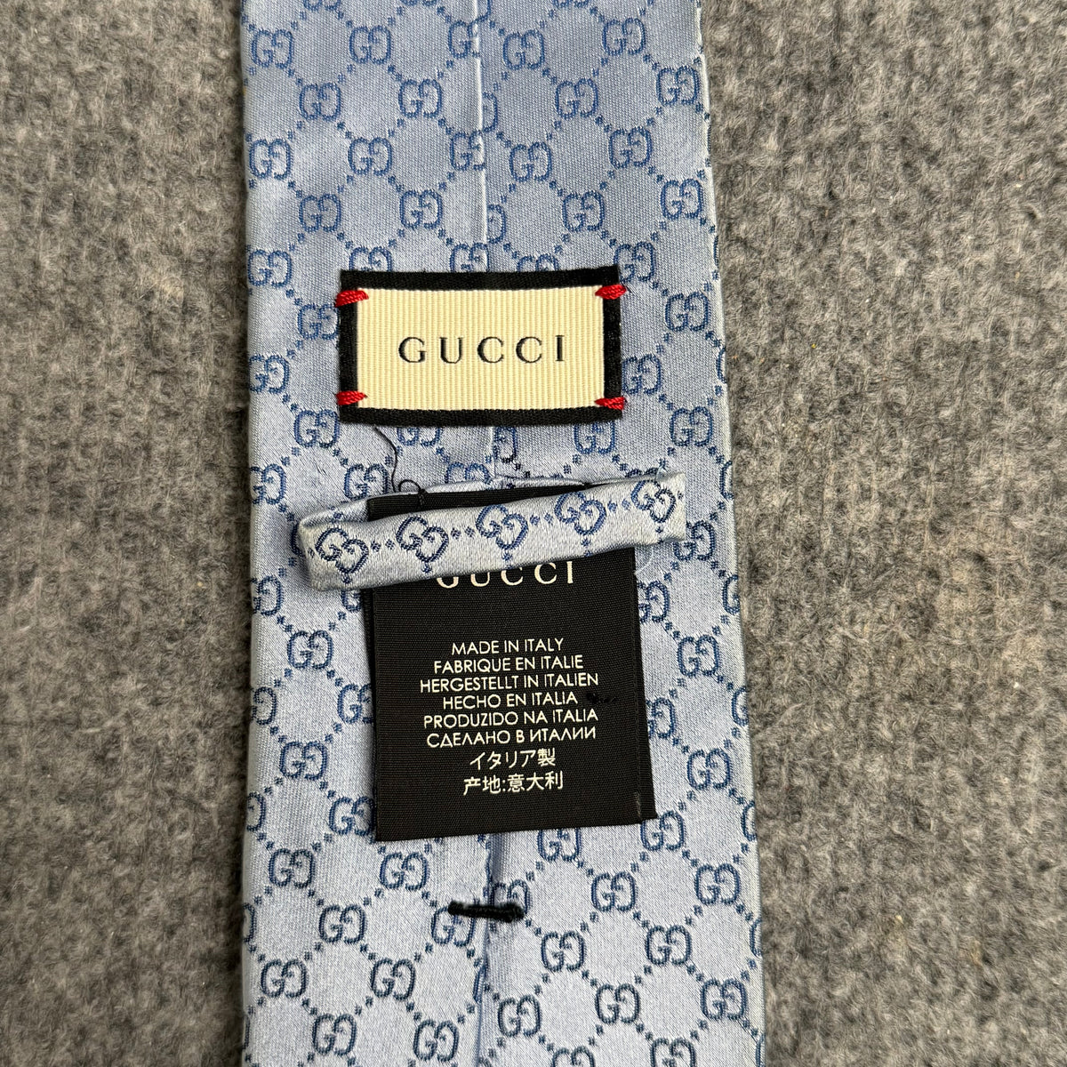 Gucci slips