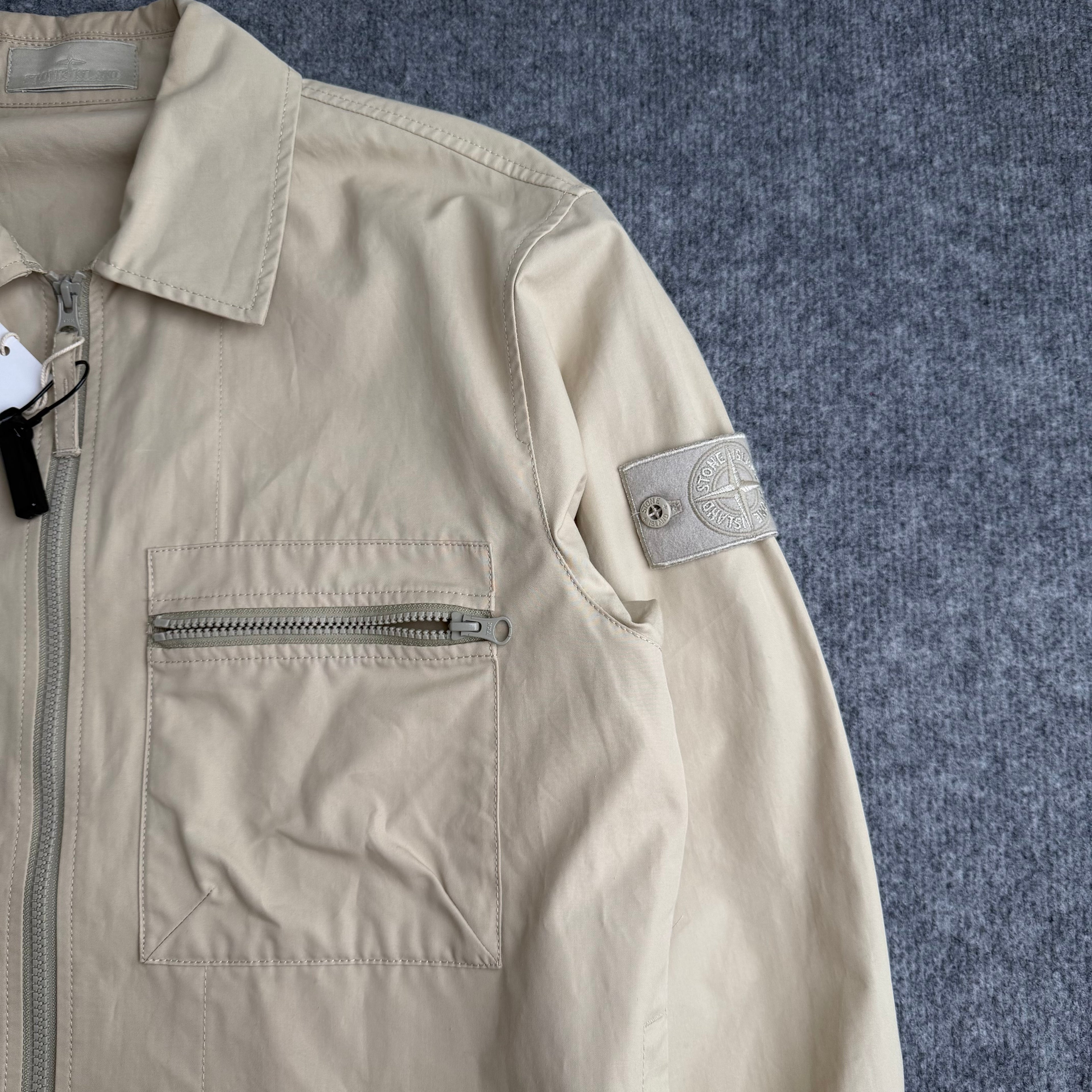 Stone Island jakke (Str. M)