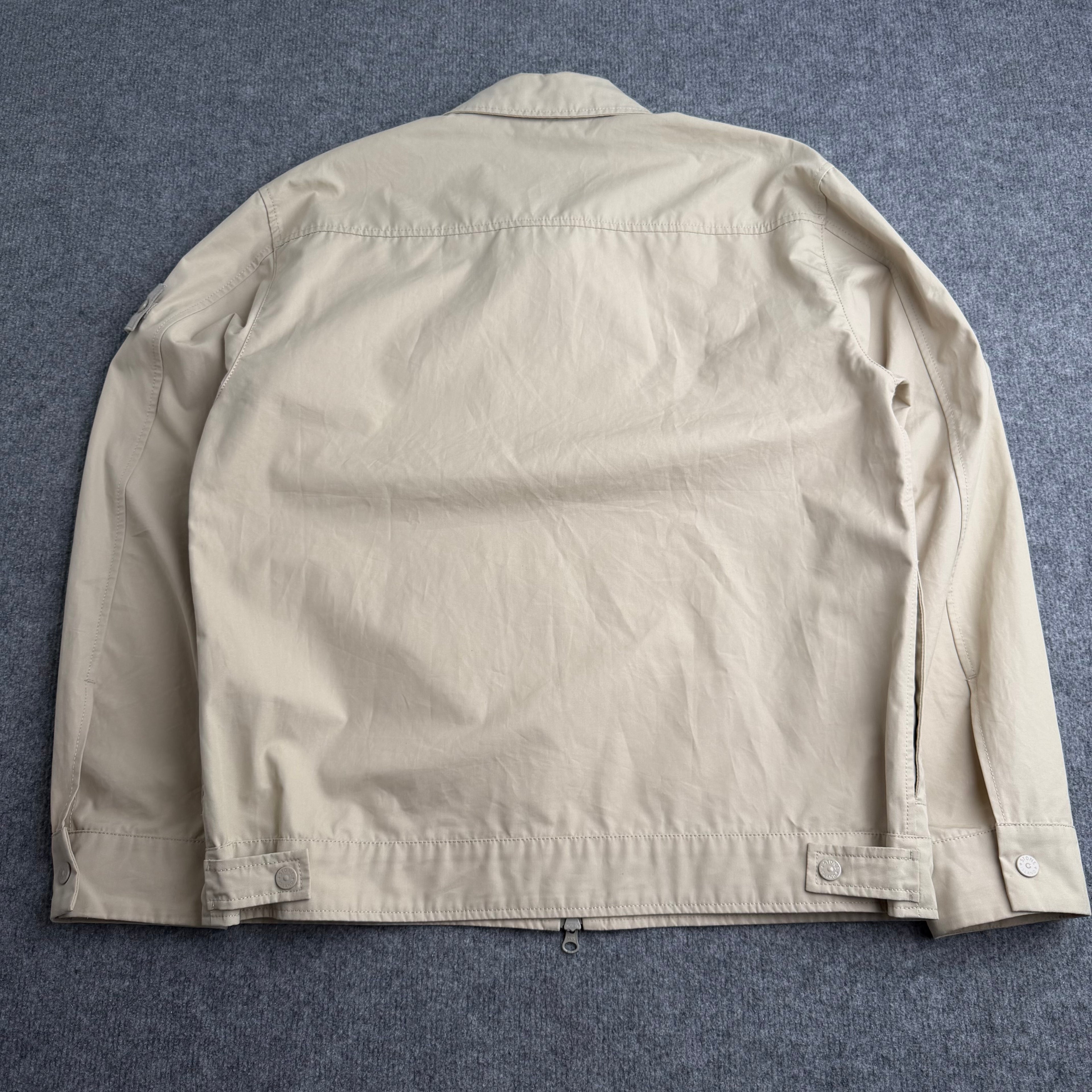 Stone Island jakke (Str. M)