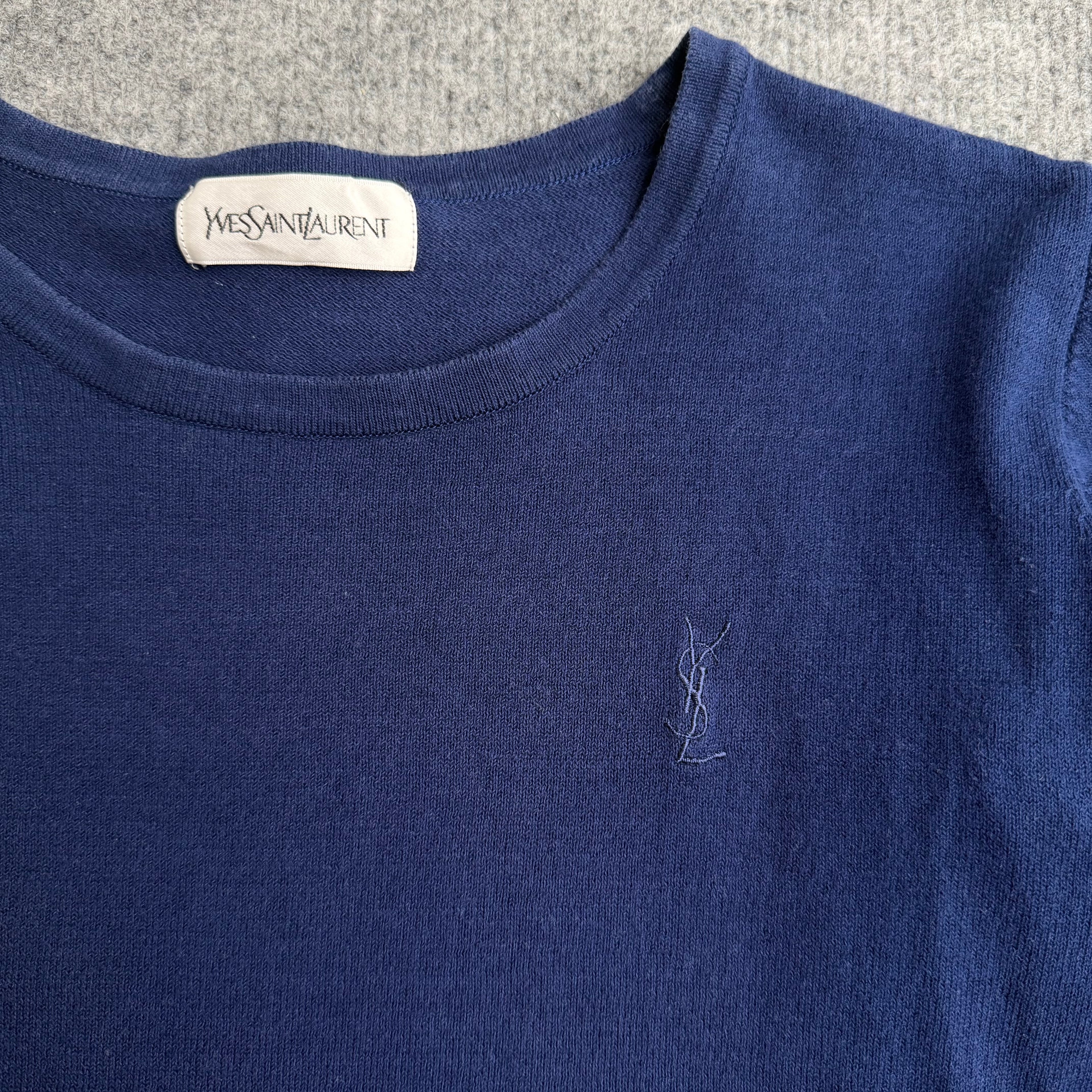 Yves Saint Laurent t-shirt (Str. M)