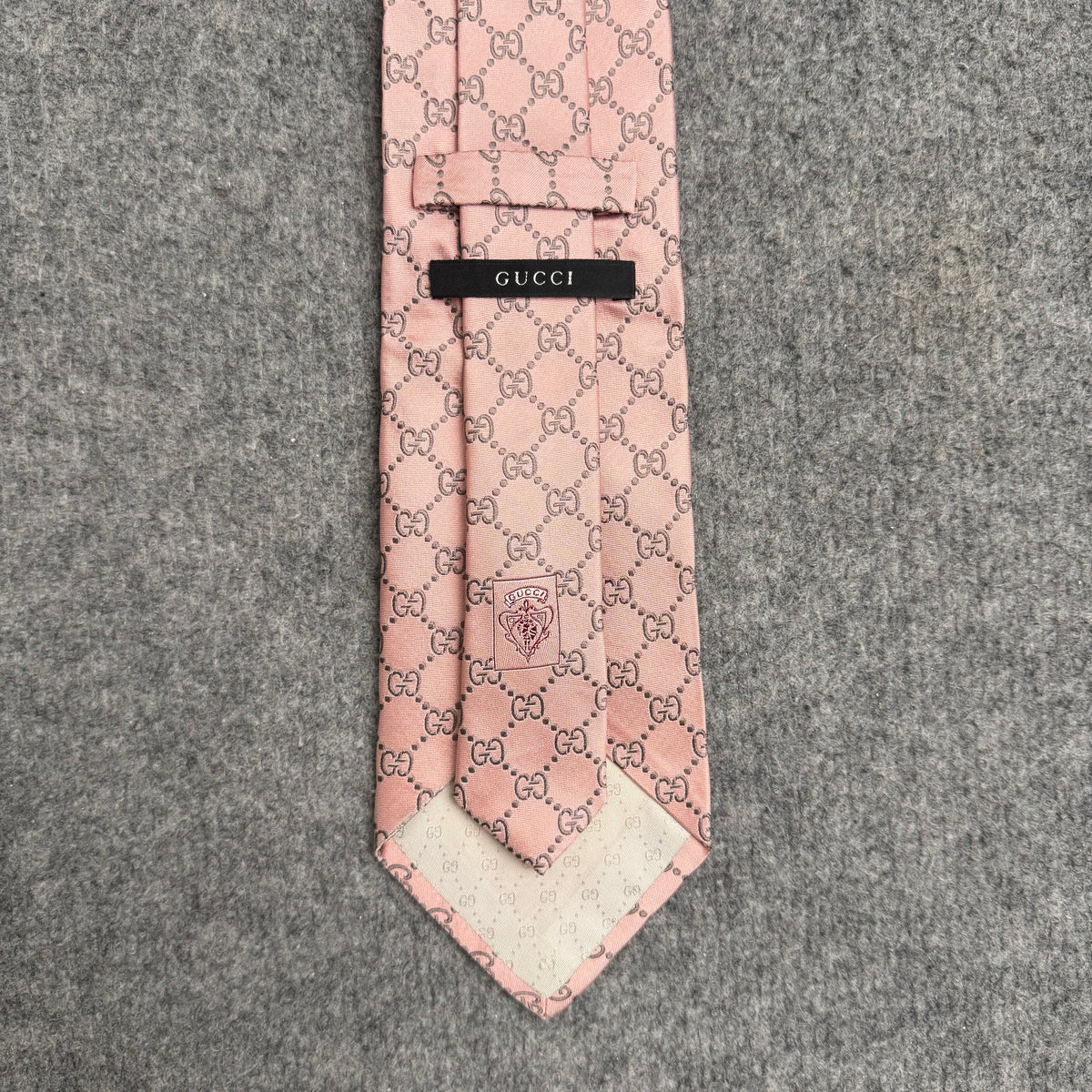Gucci slips