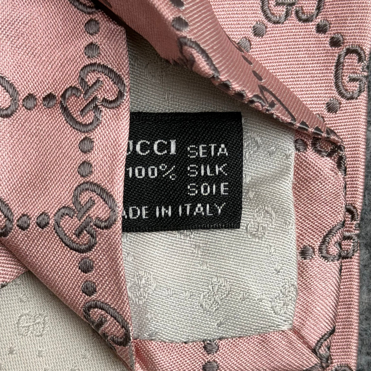 Gucci slips