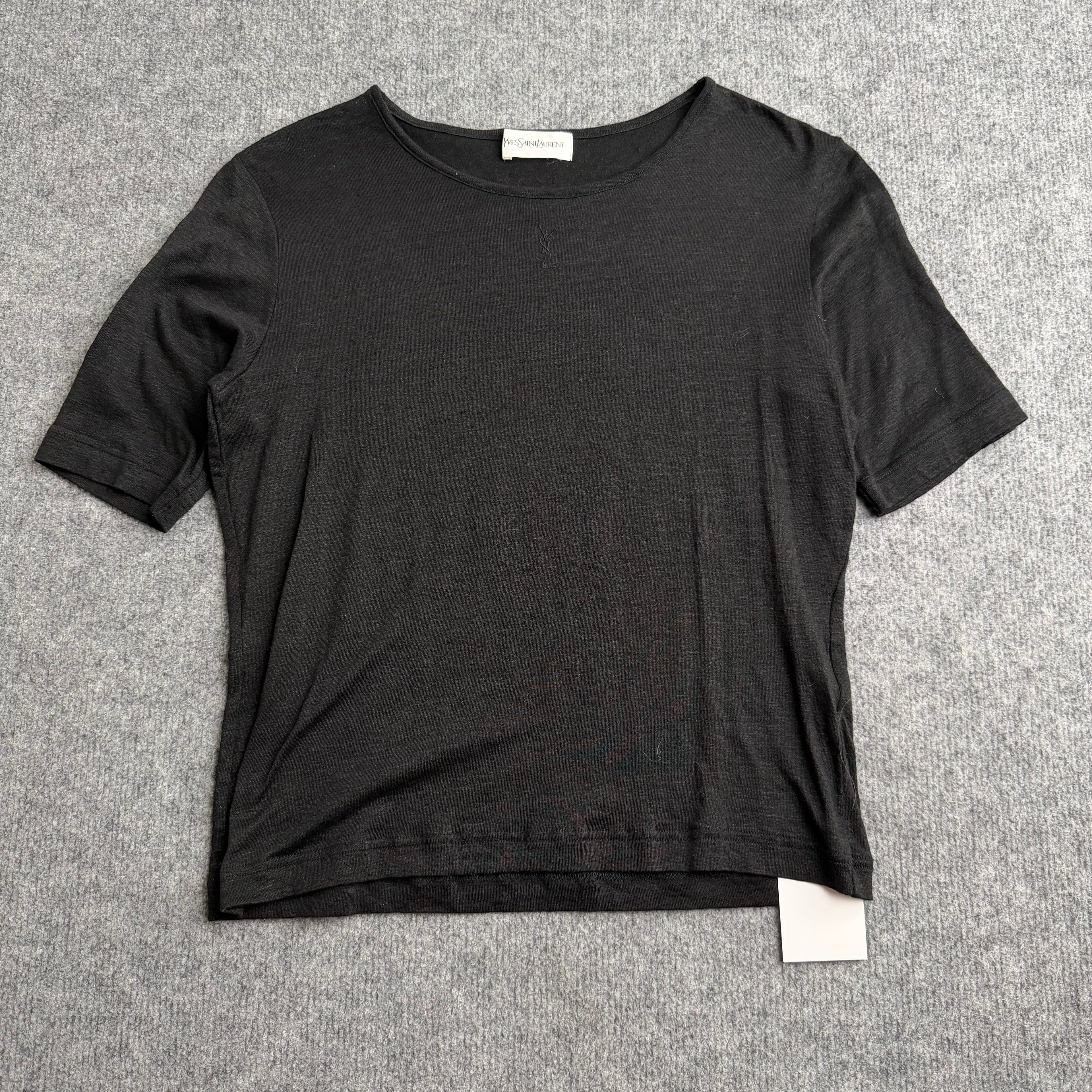 Yves Saint Laurent t-shirt (Str. S)