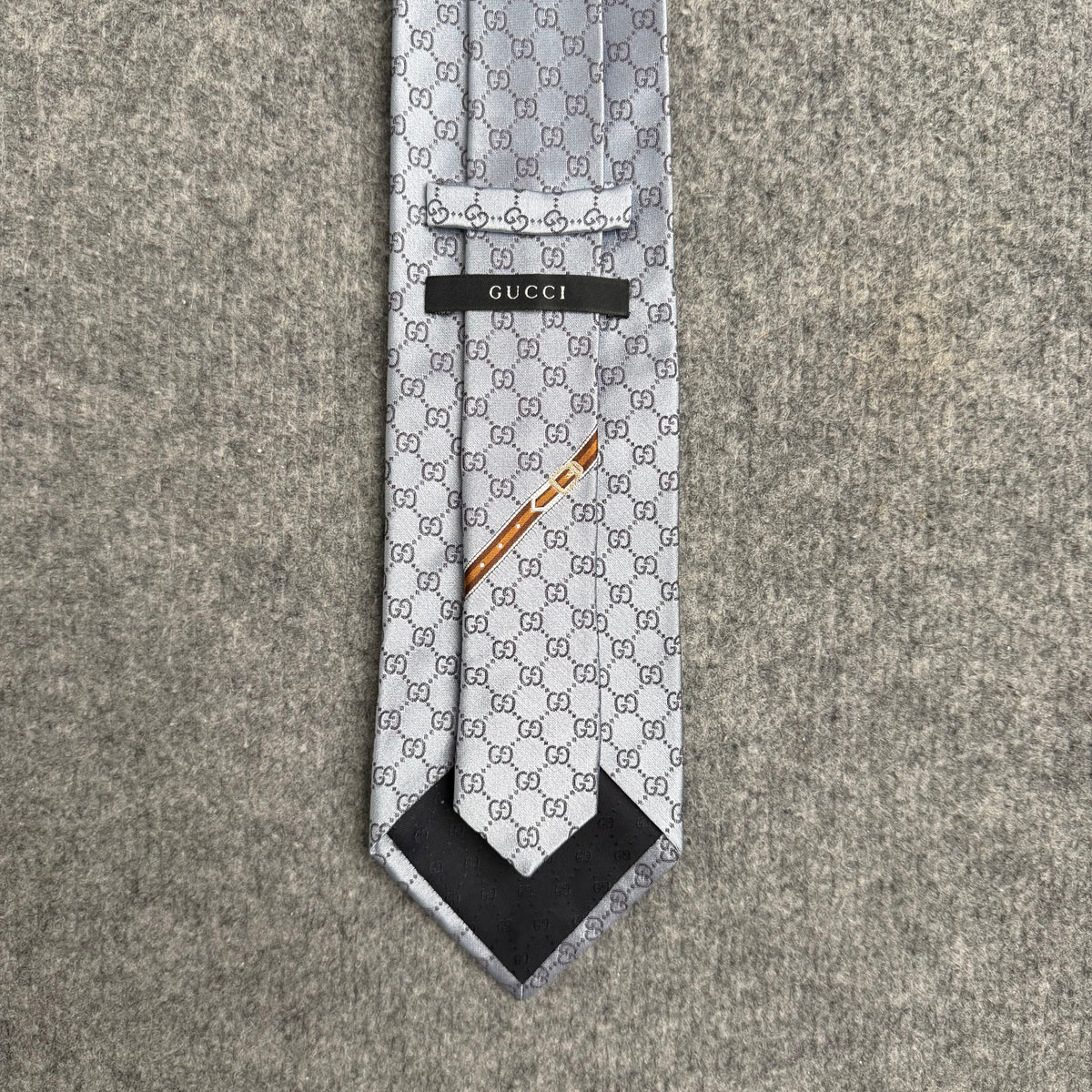 Gucci slips