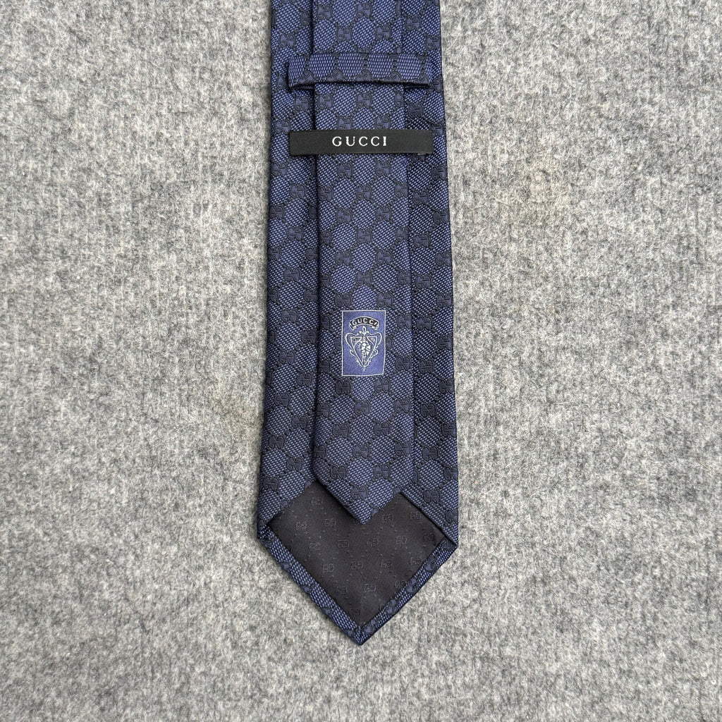 Gucci slips