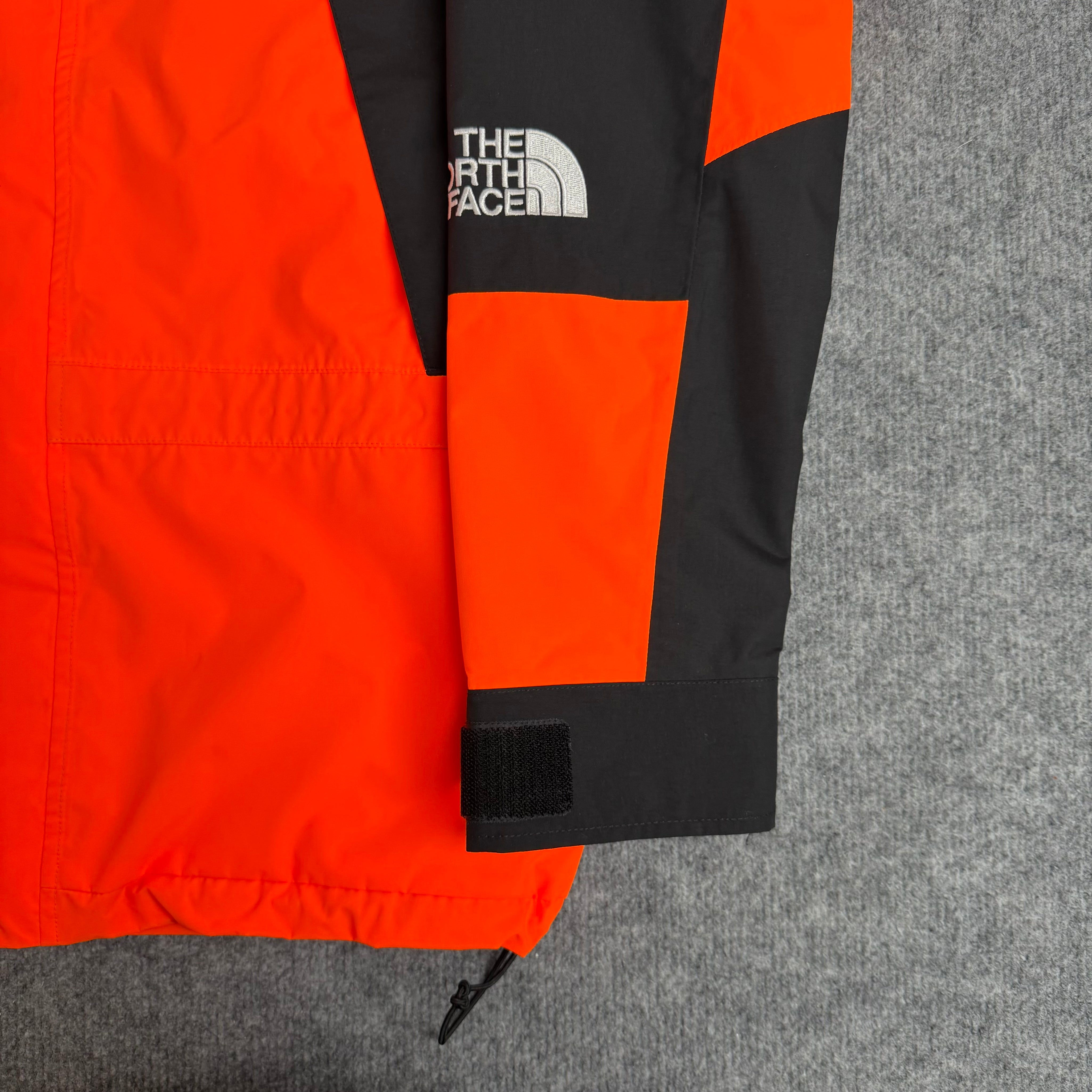Supreme x The North Face jakke (Str. S)