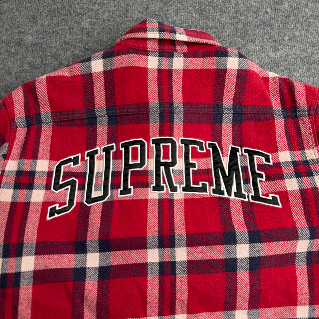 Supreme skjorte (Str. XL)
