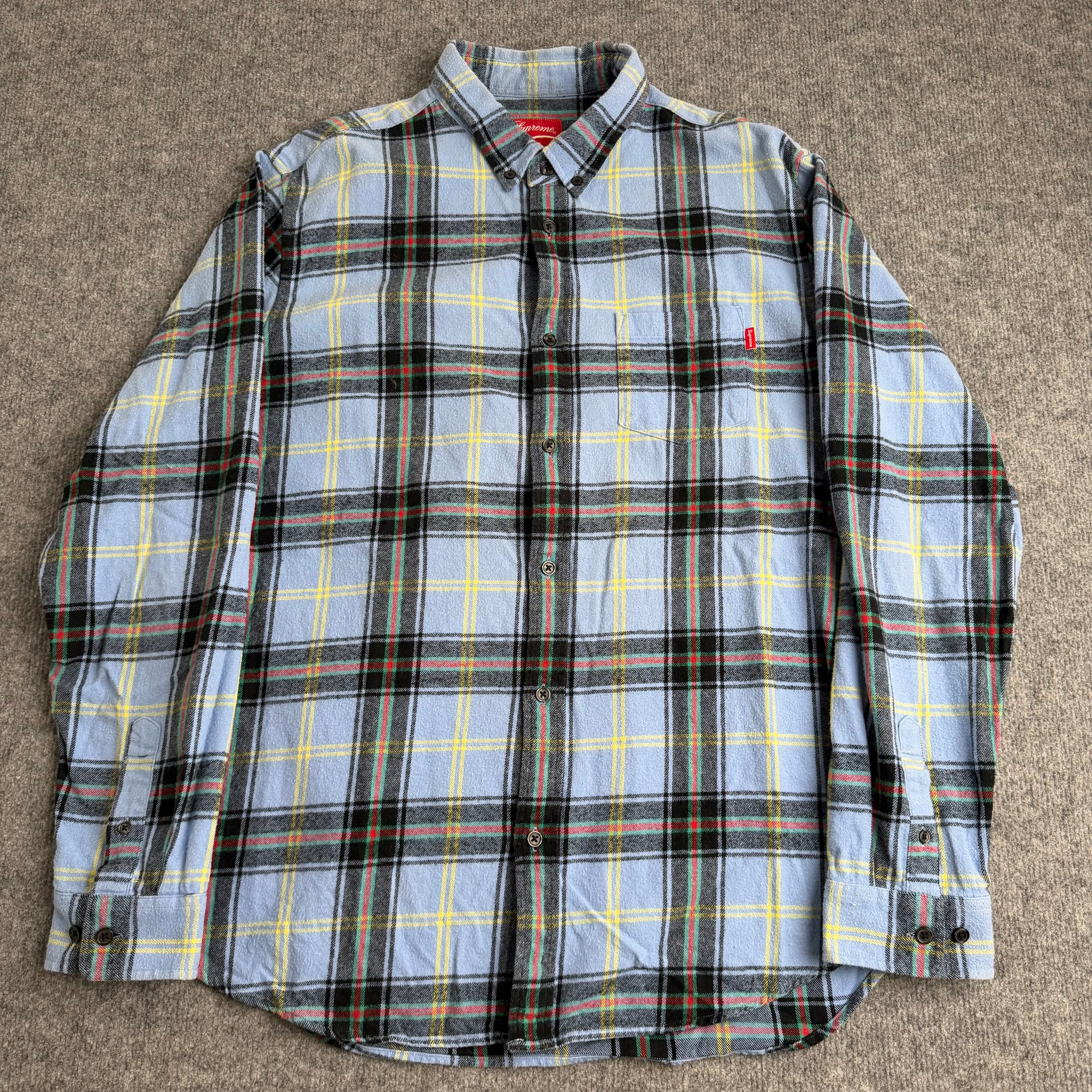 Supreme skjorte (Str. XL)