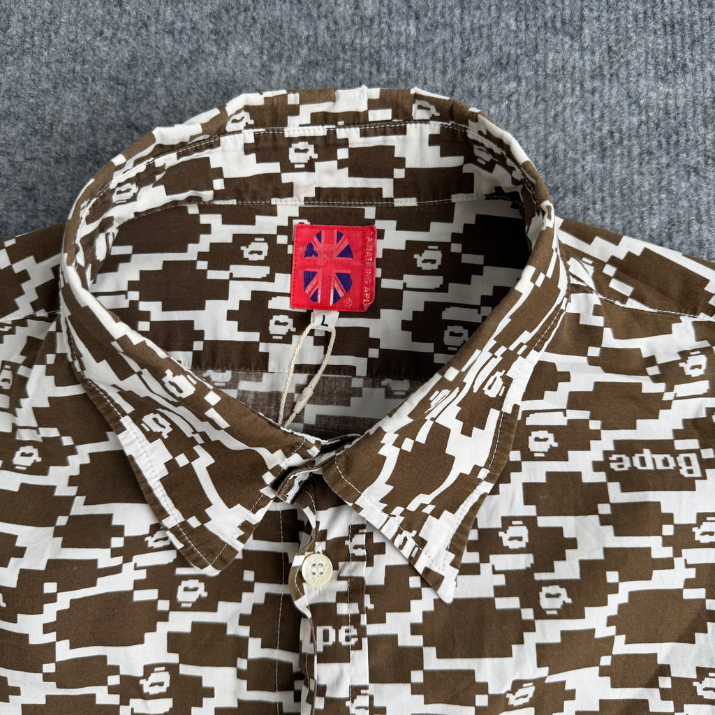 A bathing ape skjorte (Str. L)