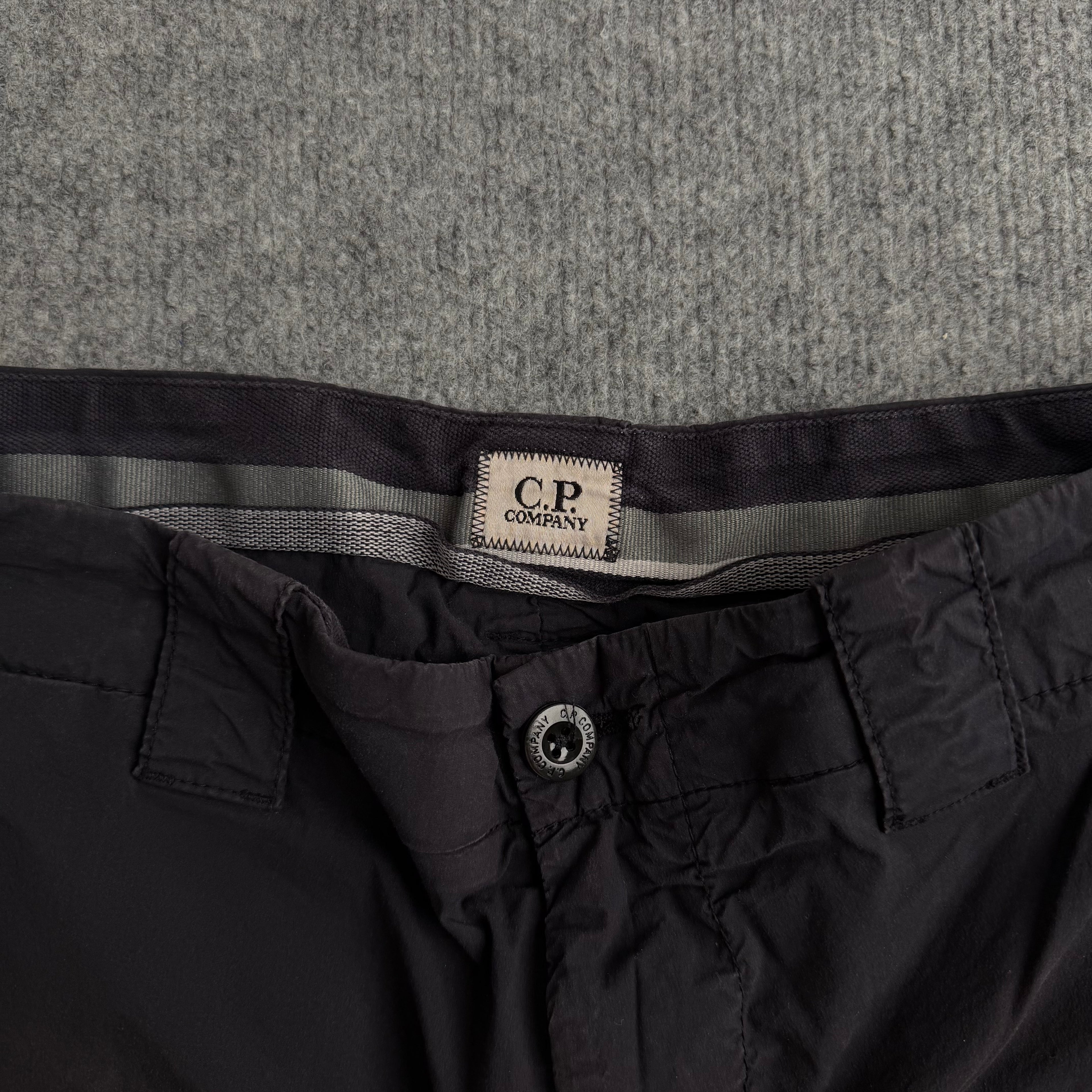 C.P Company shorts (Str. S)
