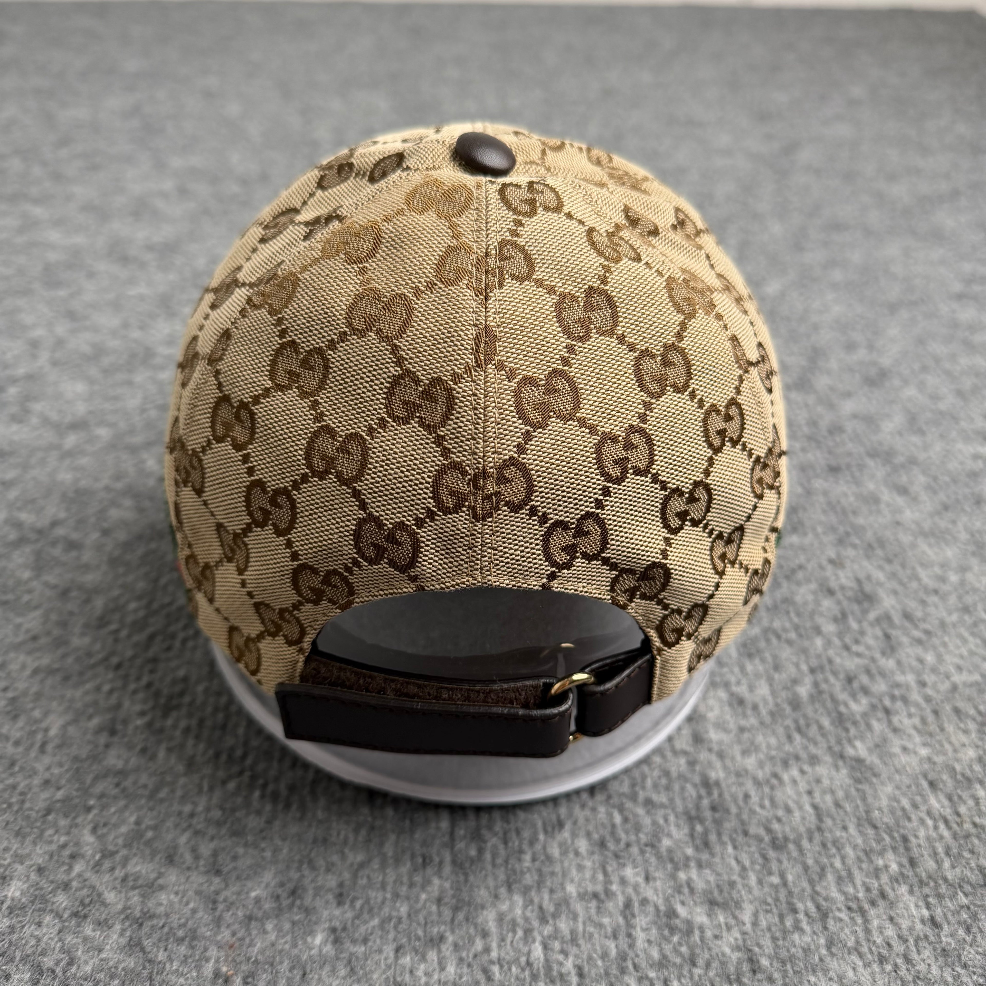 Gucci kasket (Str. M)