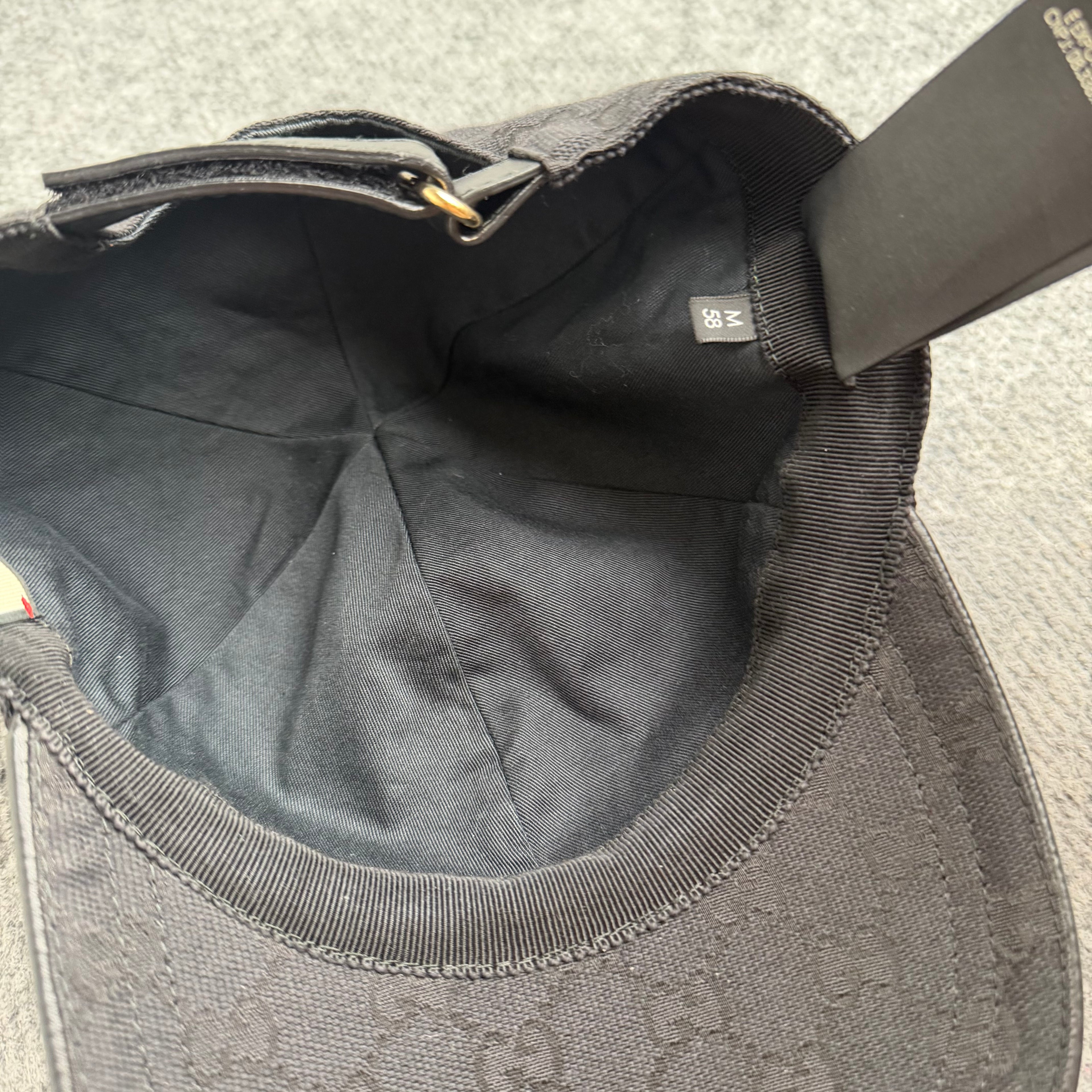 Gucci kasket (Str. M)