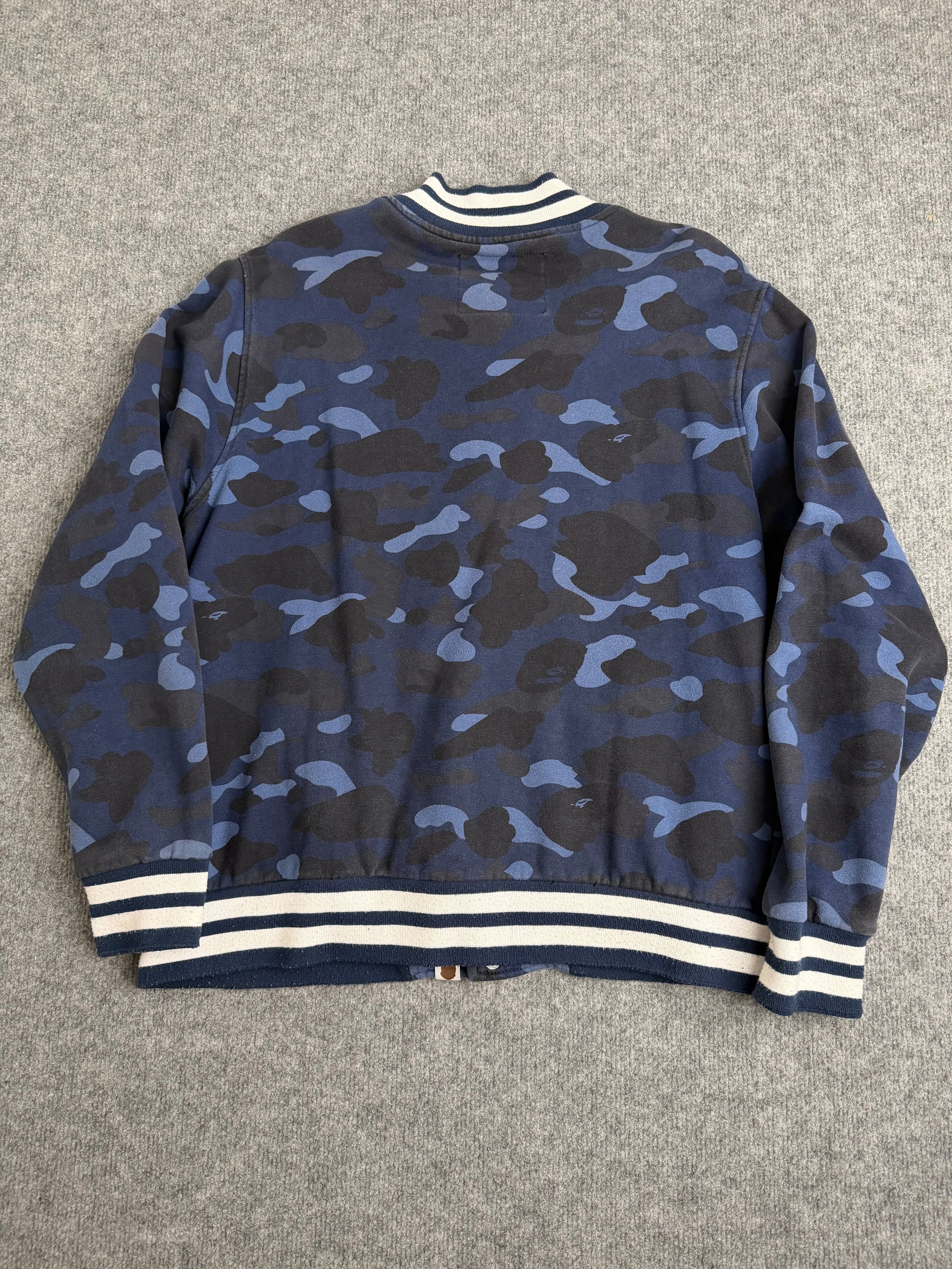 A bathing ape jakke (Str. L)