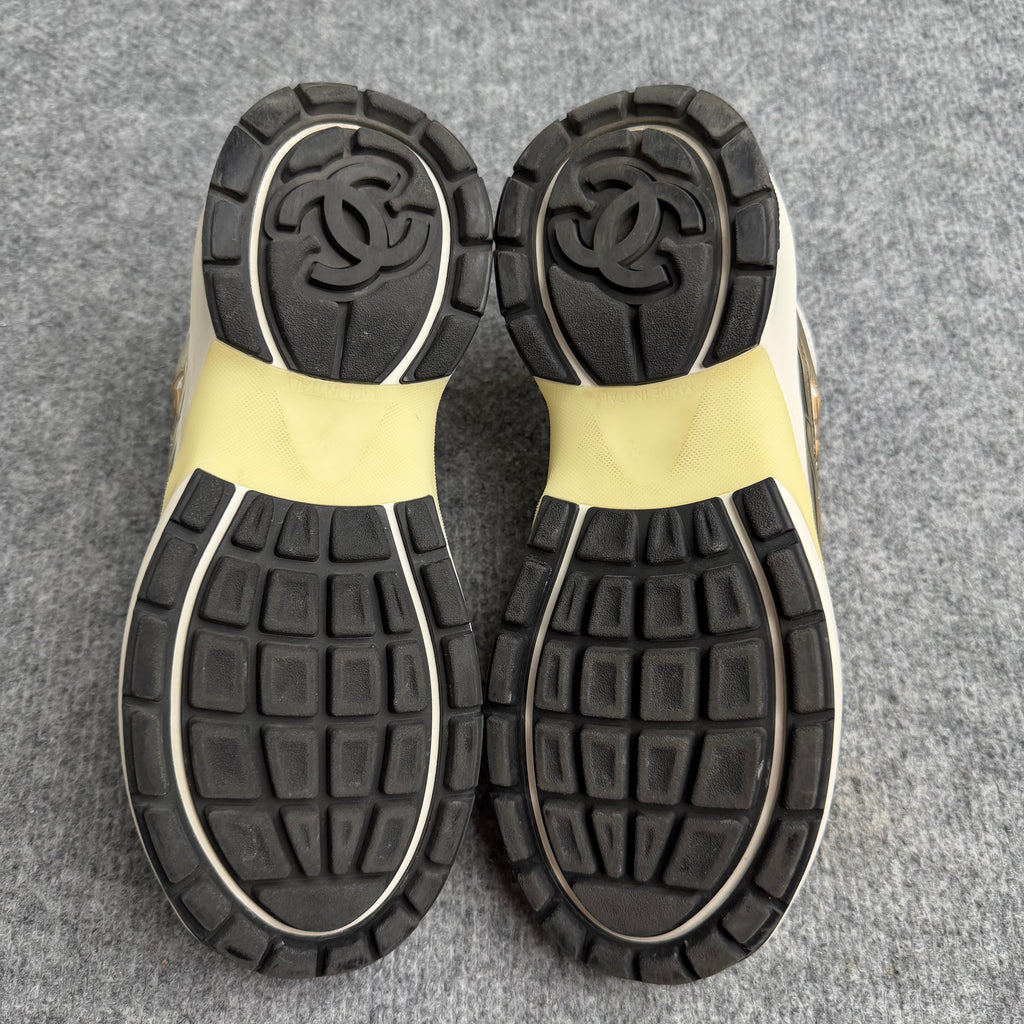 Chanel runners (Str. 37)