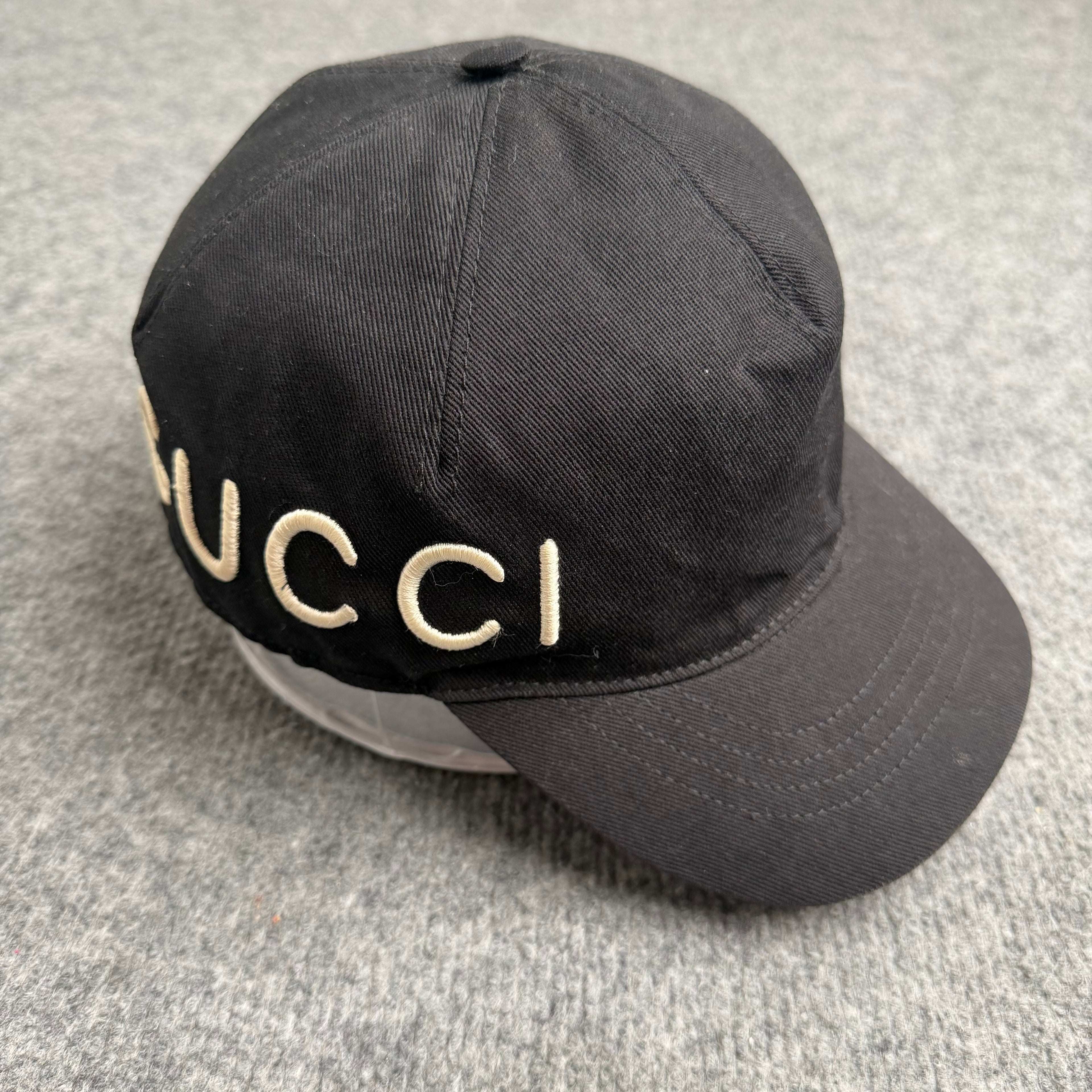 Gucci kasket (Str. M)