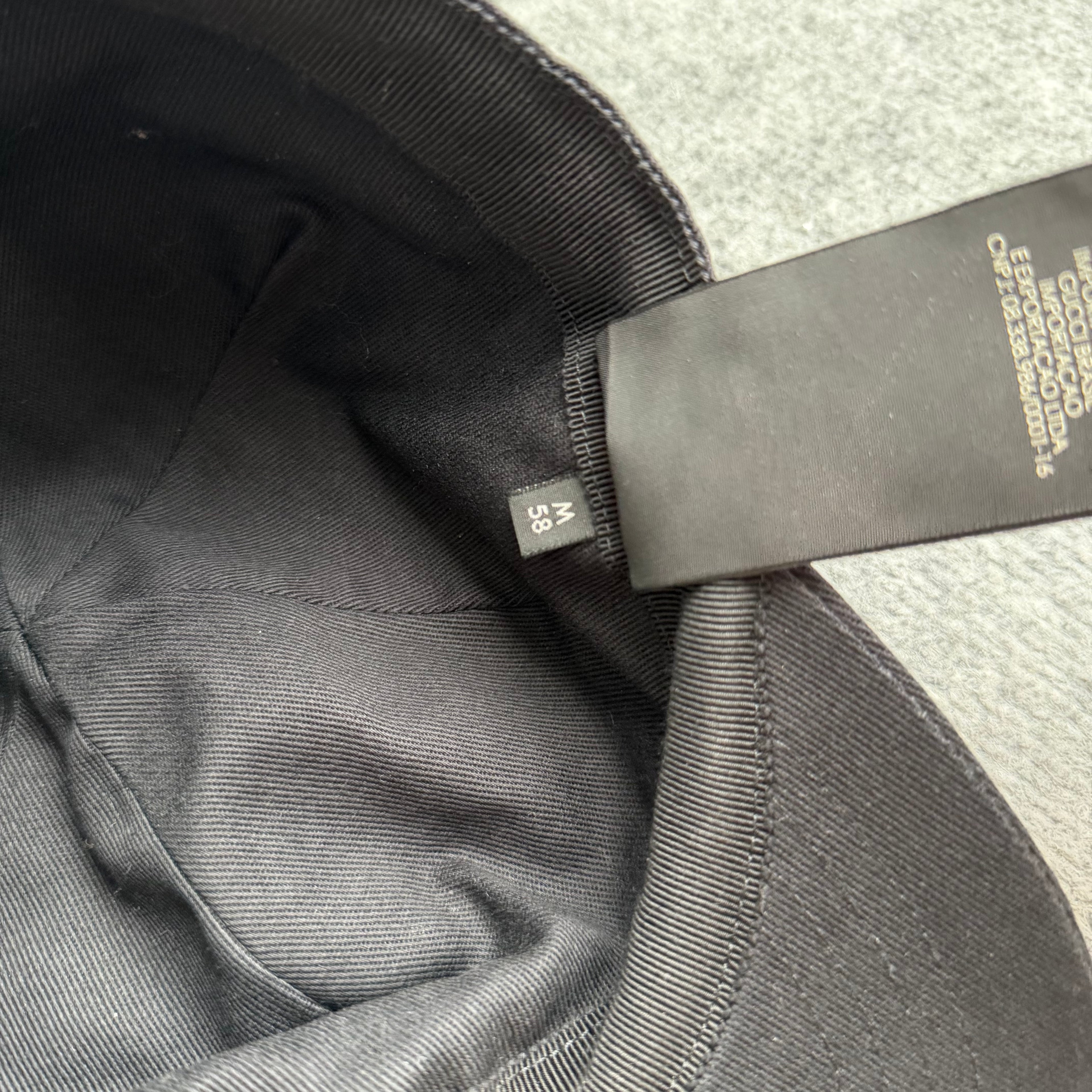 Gucci kasket (Str. M)
