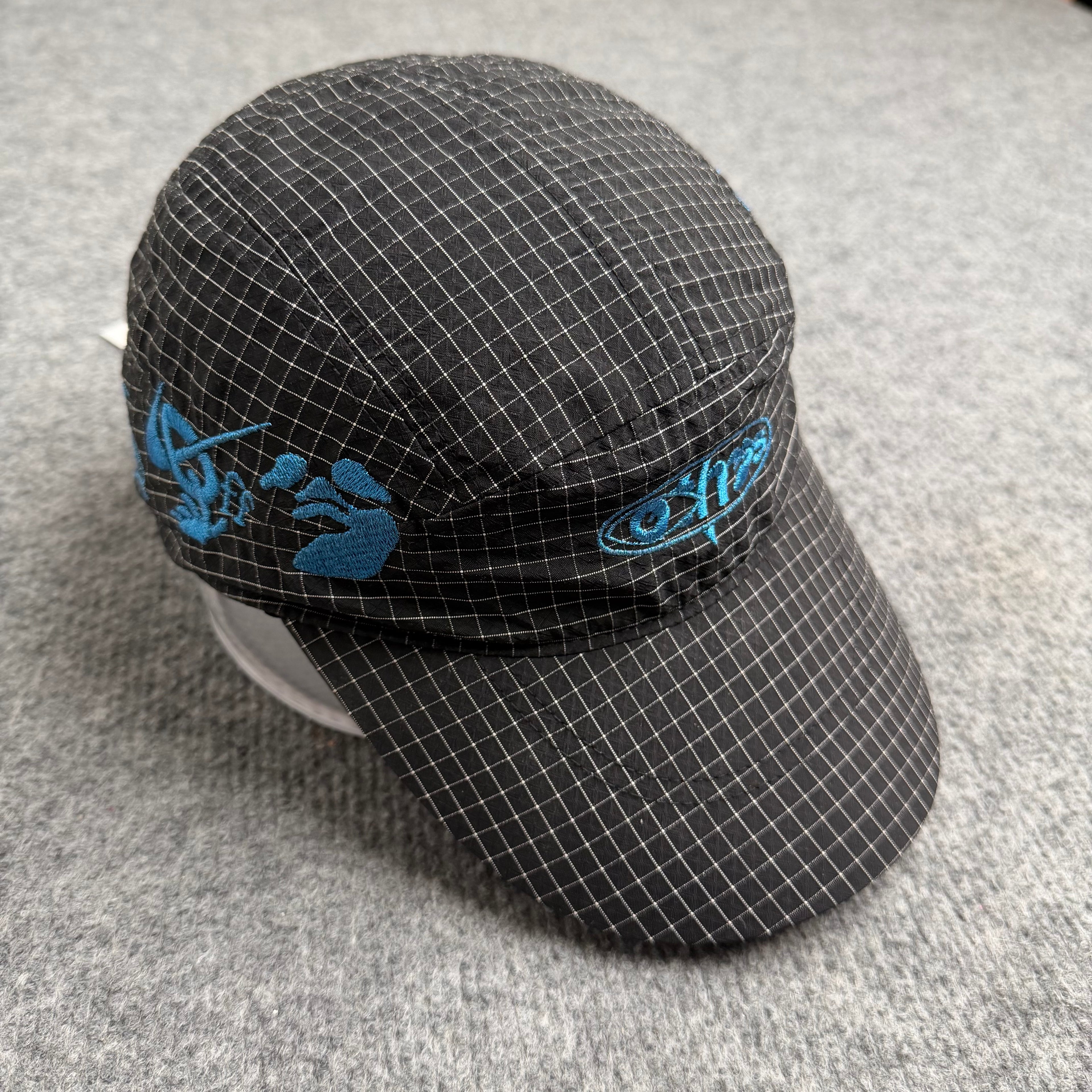 Off-white kasket