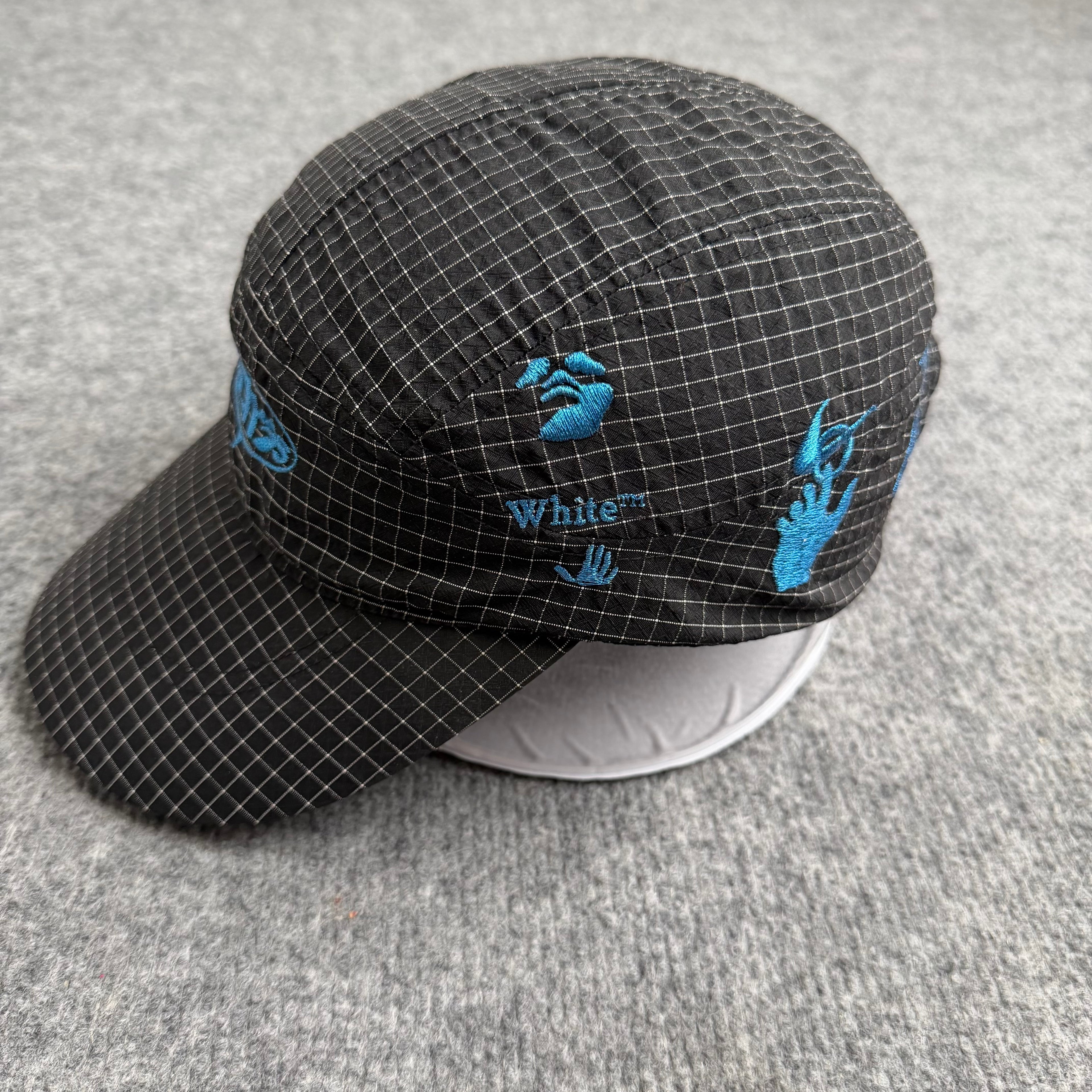 Off-white kasket