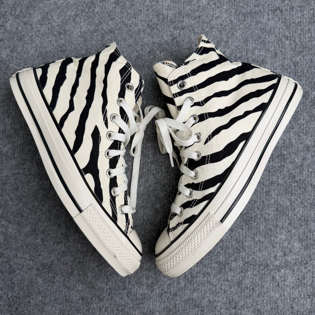 Converse zebra (Str. 40)