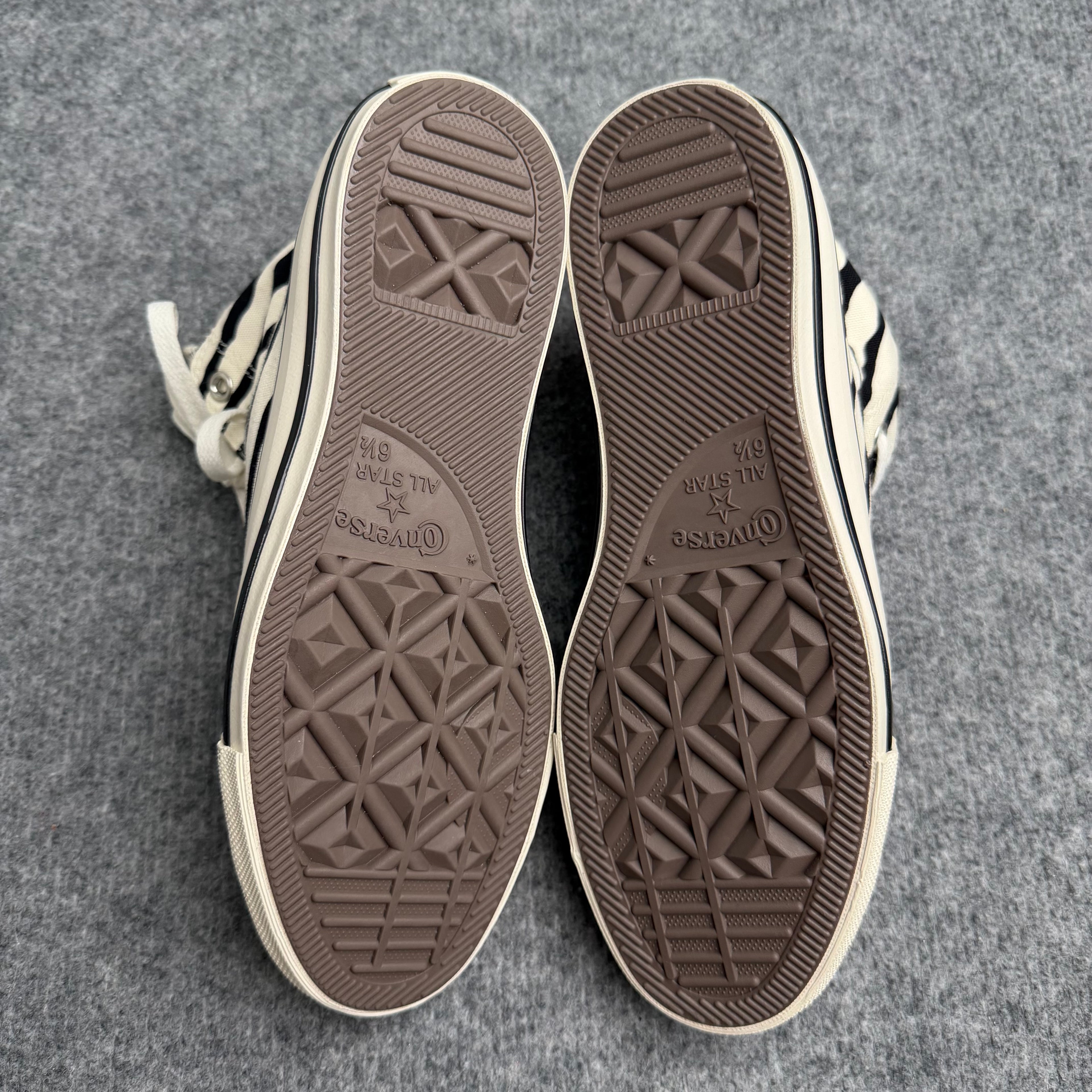 Converse zebra (Str. 40)