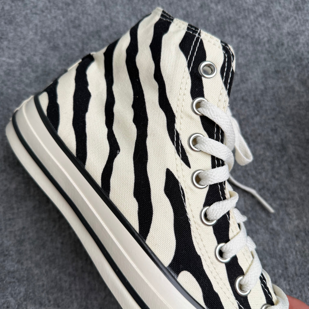 Converse zebra (Str. 40)