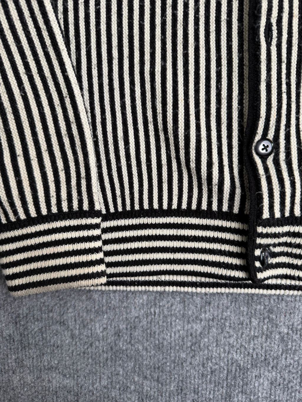 Supreme cardigan (Str. M)