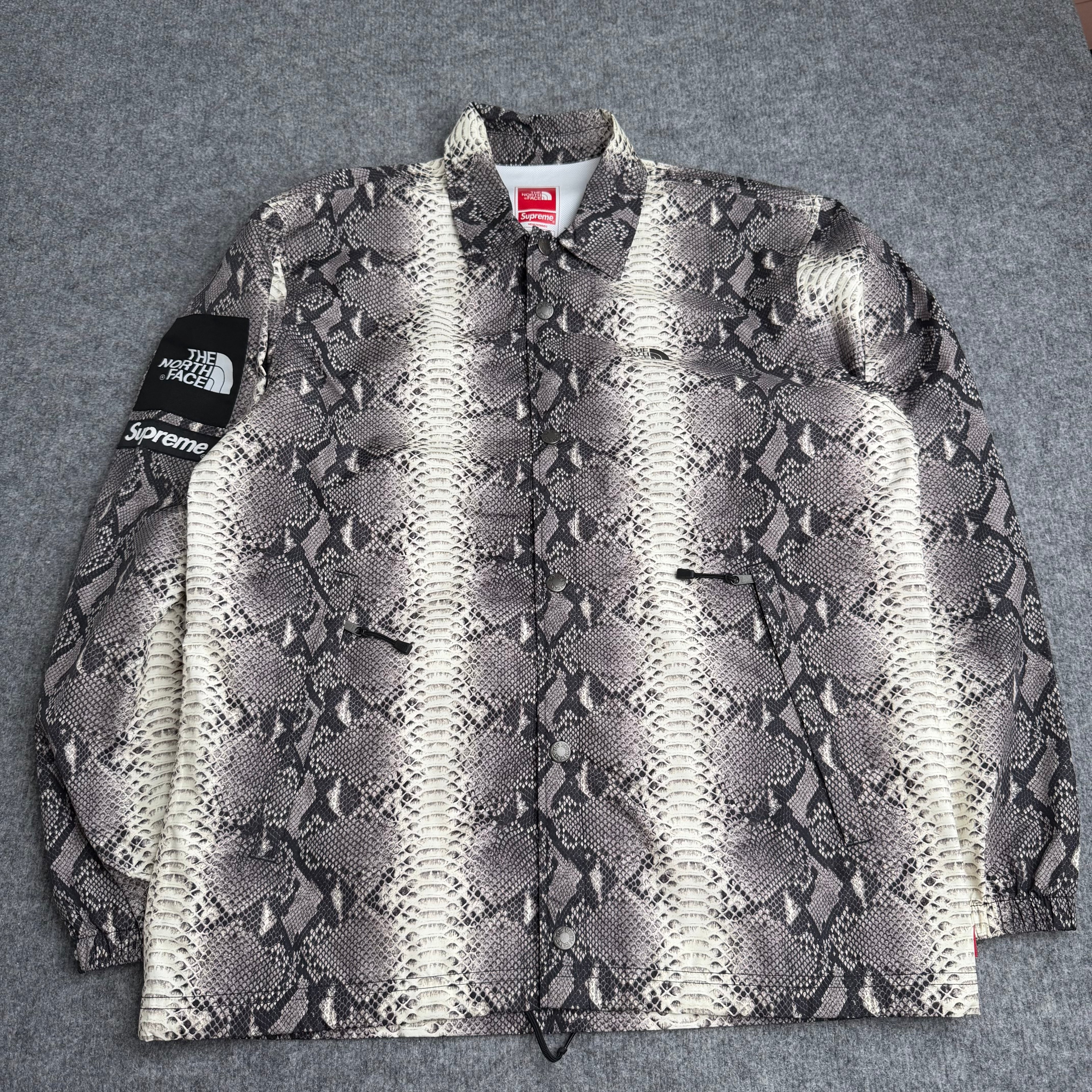 Supreme x The North Face jakke (Str. S)