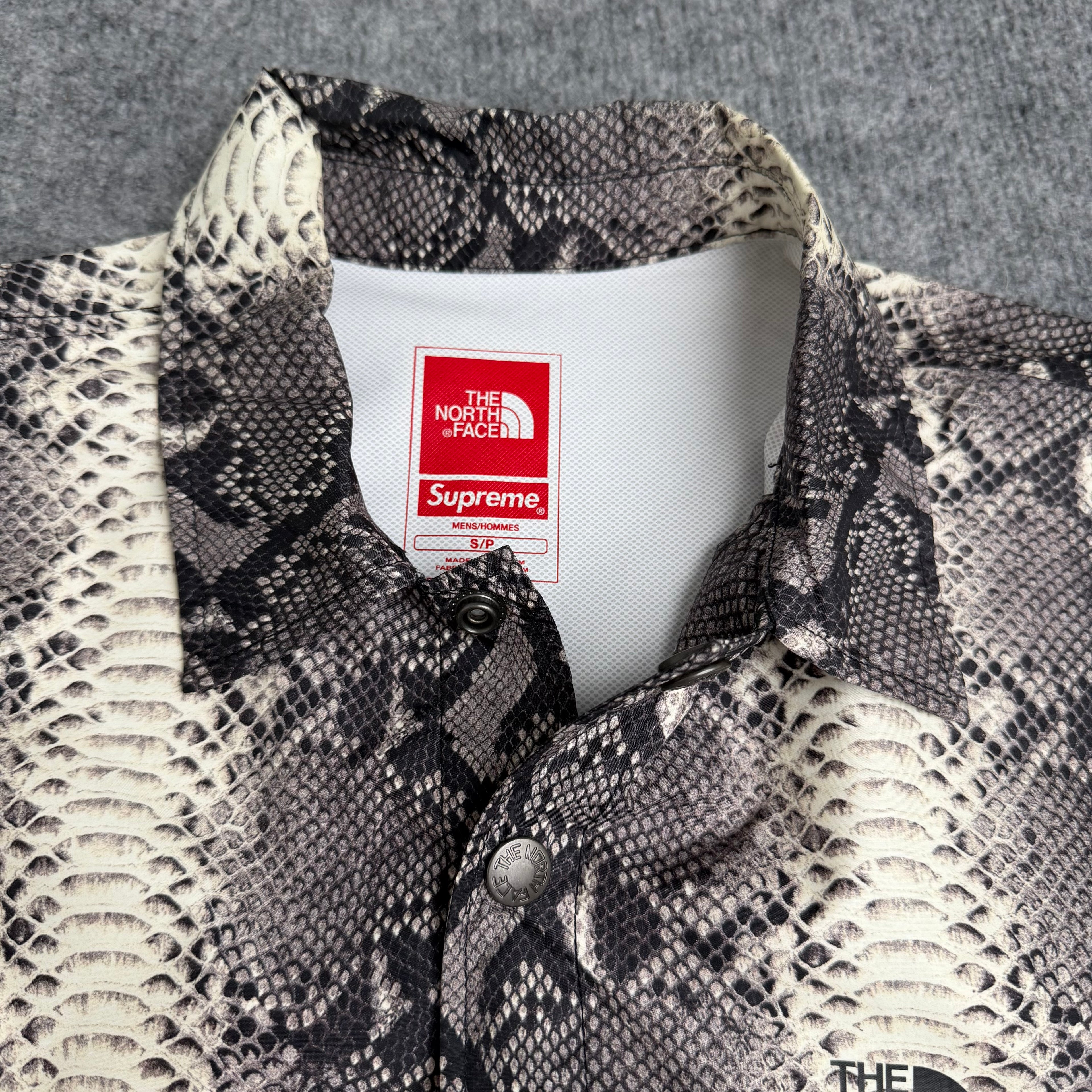 Supreme x The North Face jakke (Str. S)