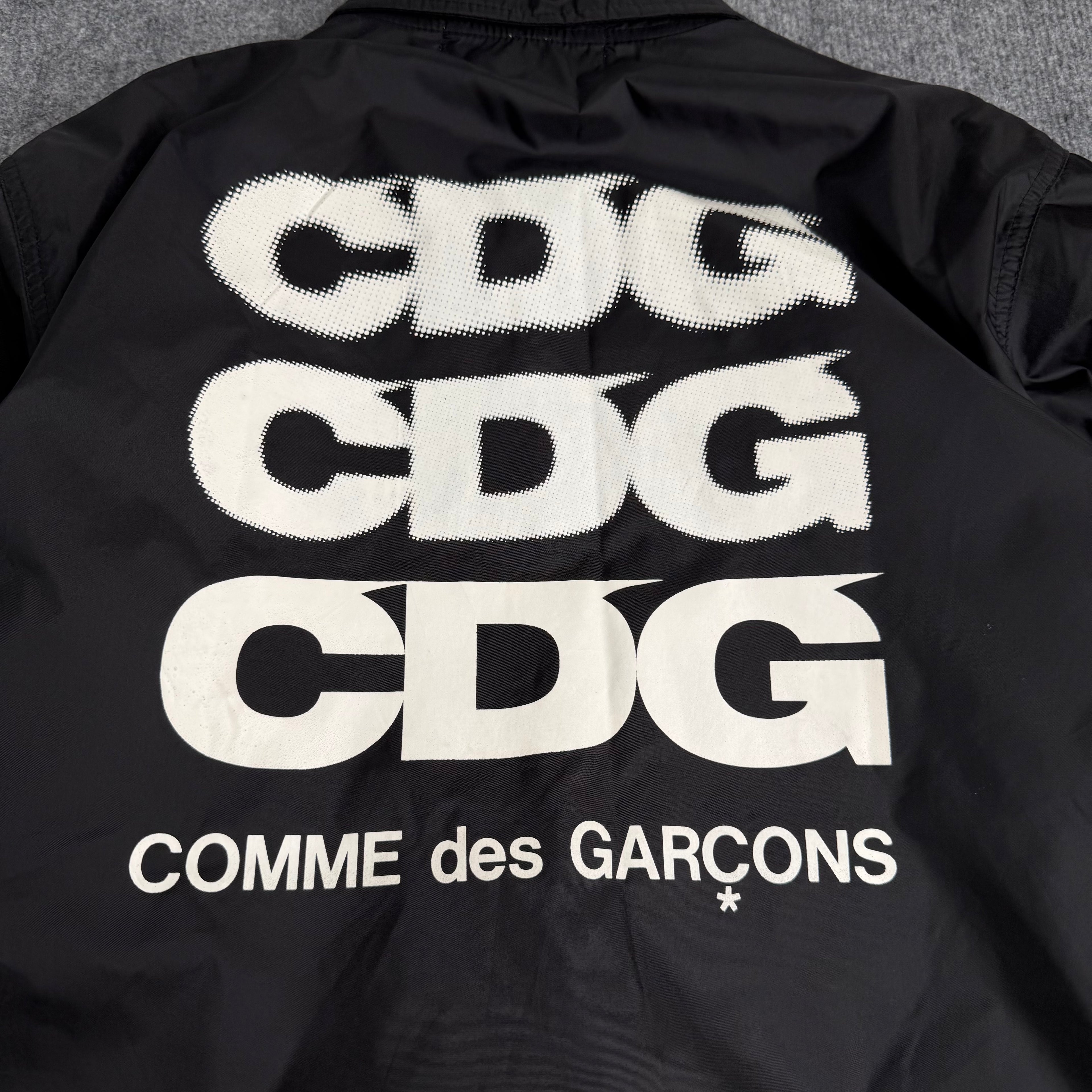 Comme Des Garcons jakke (Str. S)