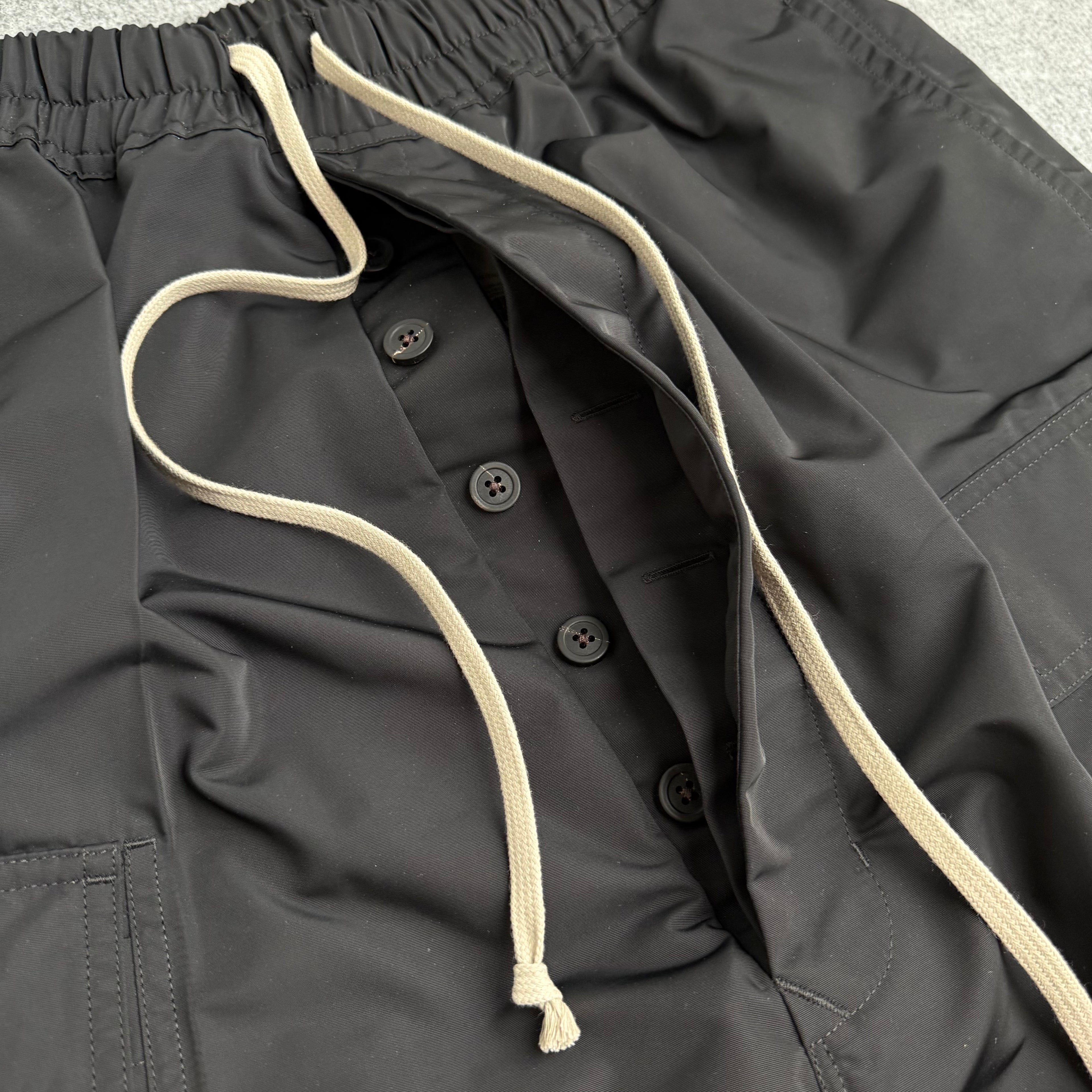 Rick Owen’s shorts (Str. M)