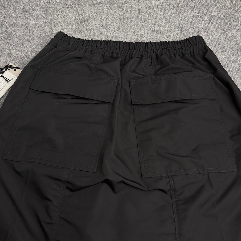 Rick Owen’s shorts (Str. M)