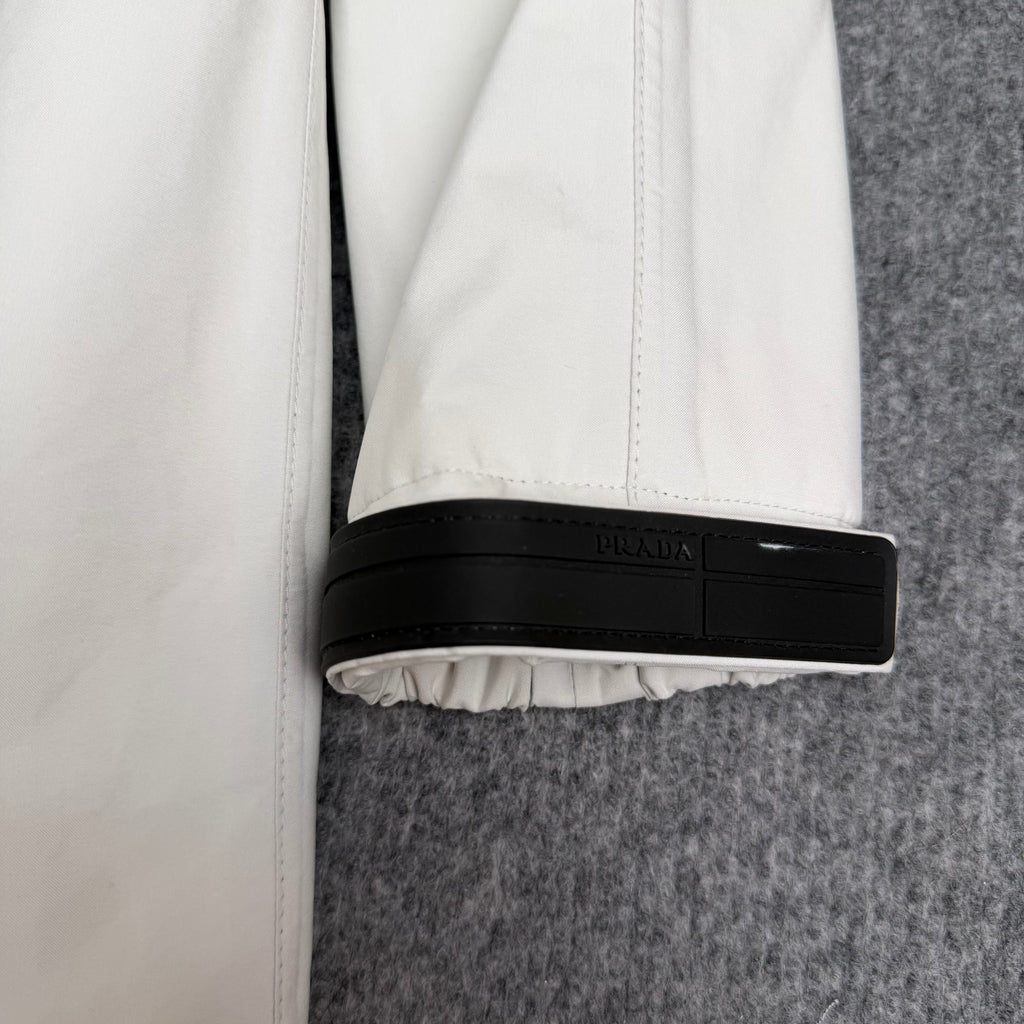 Prada trenchcoat (Str. S)